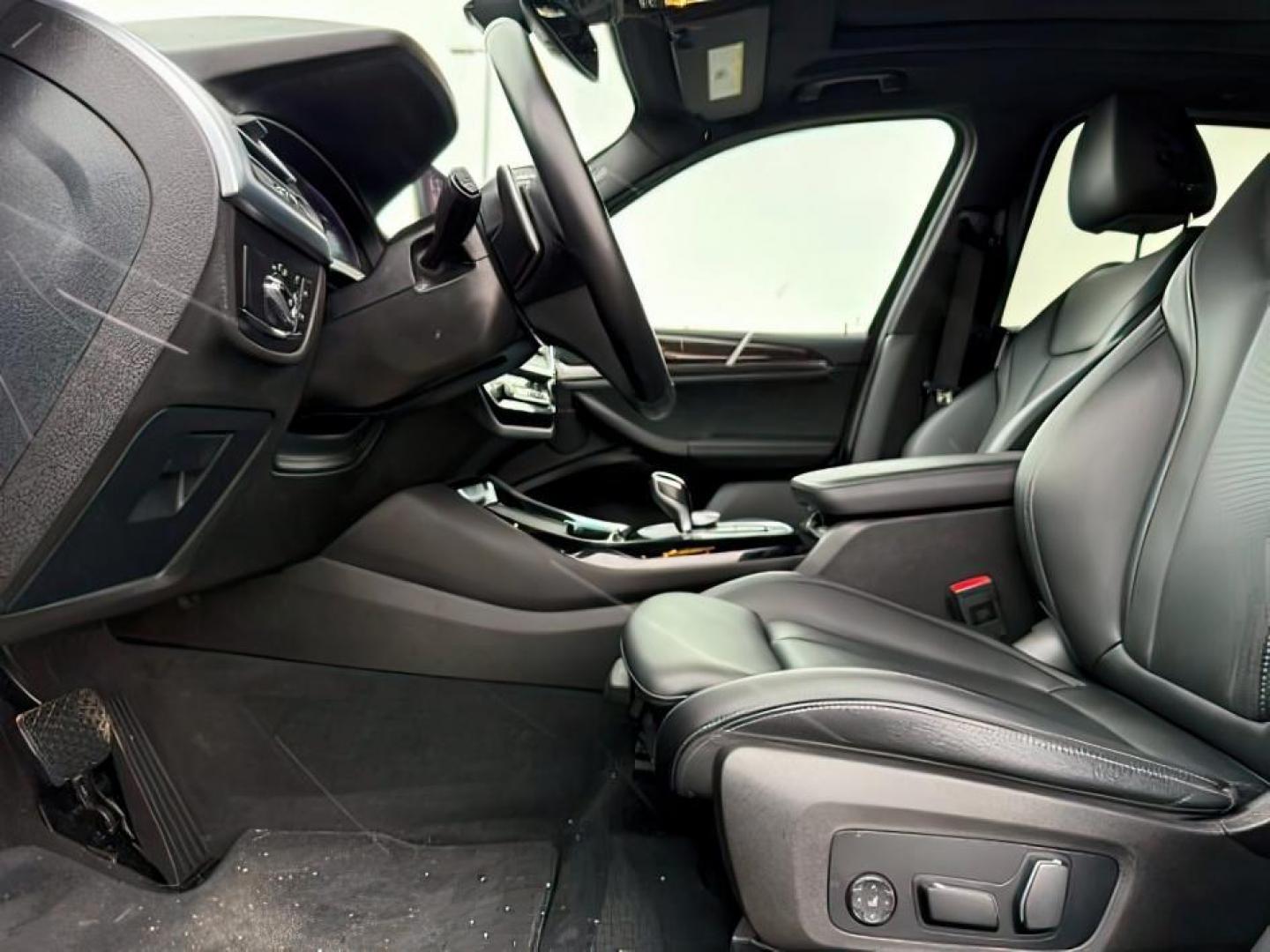 2024 BLACK /Black BMW X3 (5UX53DP00R9) with an 2L I-4 gasoline direct injection engine, Automatic transmission, located at 1175 N Woodruff Ave, Idaho Falls, ID, 83401, 43.506901, -111.999657 - At Timberline Auto, finding a great deal on your next vehicle is always easy! Our experienced sales staff's goal is to help find you the right vehicle at the right price! Our knowledgeable finance department has options for almost any credit score. We offer extended service contract options to prote - Photo#15