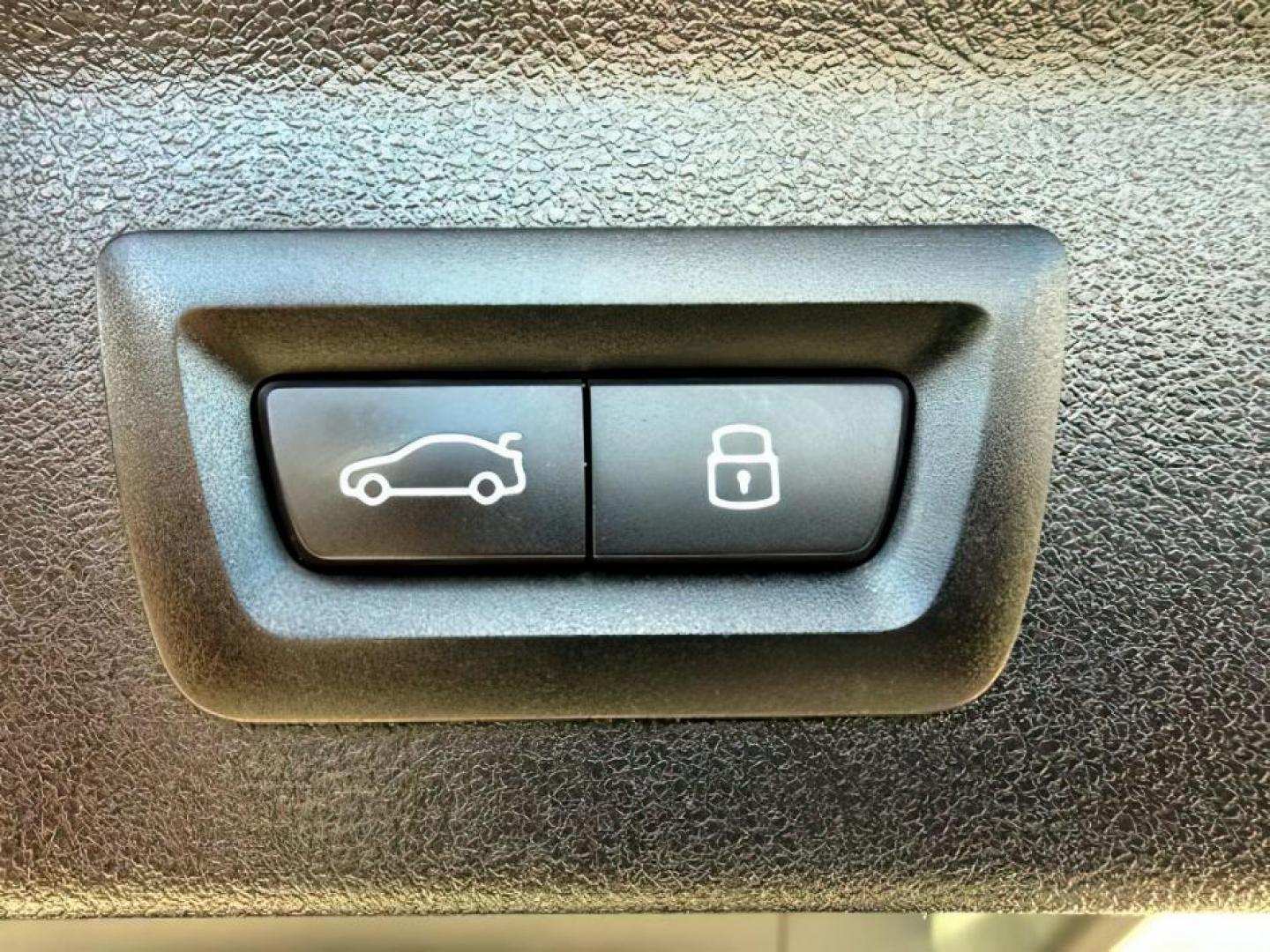 2024 BLACK /Black BMW X3 (5UX53DP08R9) with an 2L I-4 gasoline direct injection engine, Automatic transmission, located at 1175 N Woodruff Ave, Idaho Falls, ID, 83401, 43.506901, -111.999657 - At Timberline Auto, finding a great deal on your next vehicle is always easy! Our experienced sales staff's goal is to help find you the right vehicle at the right price! Our knowledgeable finance department has options for almost any credit score. We offer extended service contract options to prote - Photo#6