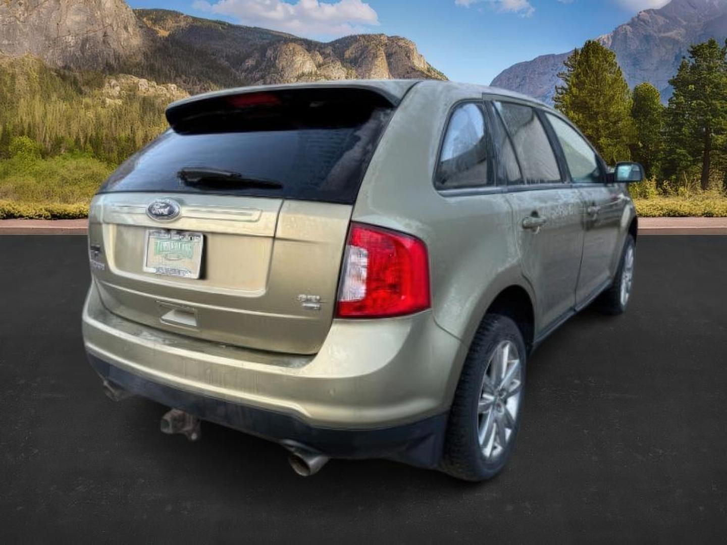 2013 GREEN /Charcoal Black Ford Edge (2FMDK4JC6DB) with an 35L V-6 DOHC engine, Automatic transmission, located at 1175 N Woodruff Ave, Idaho Falls, ID, 83401, 43.506901, -111.999657 - At Timberline Auto, finding a great deal on your next vehicle is always easy! Our experienced sales staff's goal is to help find you the right vehicle at the right price! Our knowledgeable finance department has options for almost any credit score. We offer extended service contract options to prote - Photo#9