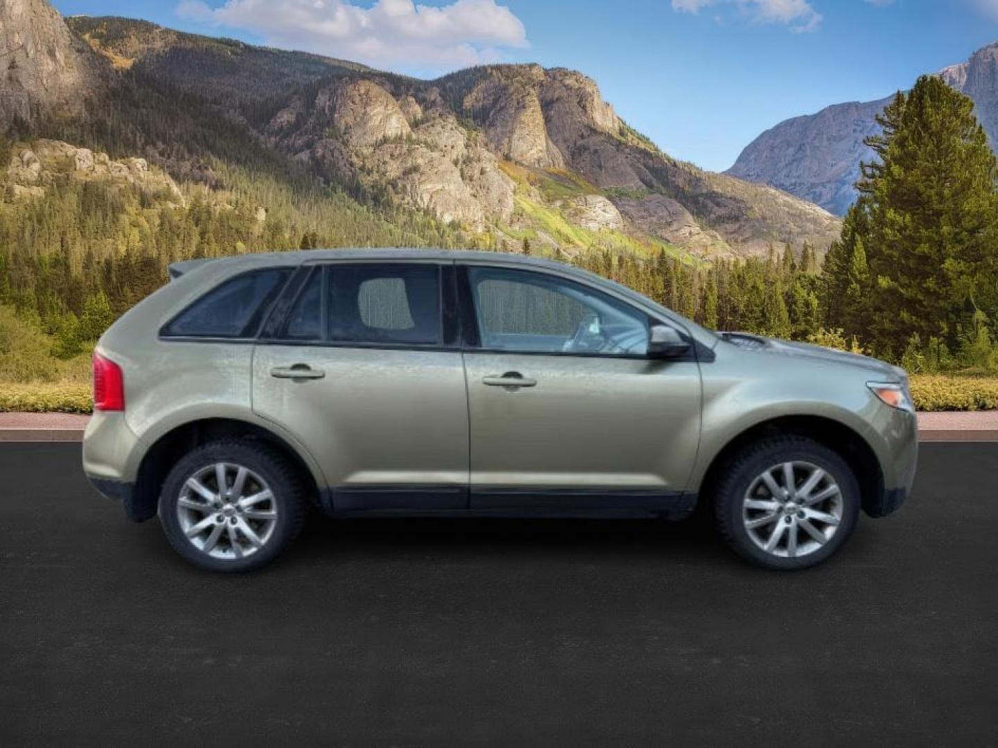 2013 GREEN /Charcoal Black Ford Edge (2FMDK4JC6DB) with an 35L V-6 DOHC engine, Automatic transmission, located at 1175 N Woodruff Ave, Idaho Falls, ID, 83401, 43.506901, -111.999657 - At Timberline Auto, finding a great deal on your next vehicle is always easy! Our experienced sales staff's goal is to help find you the right vehicle at the right price! Our knowledgeable finance department has options for almost any credit score. We offer extended service contract options to prote - Photo#10