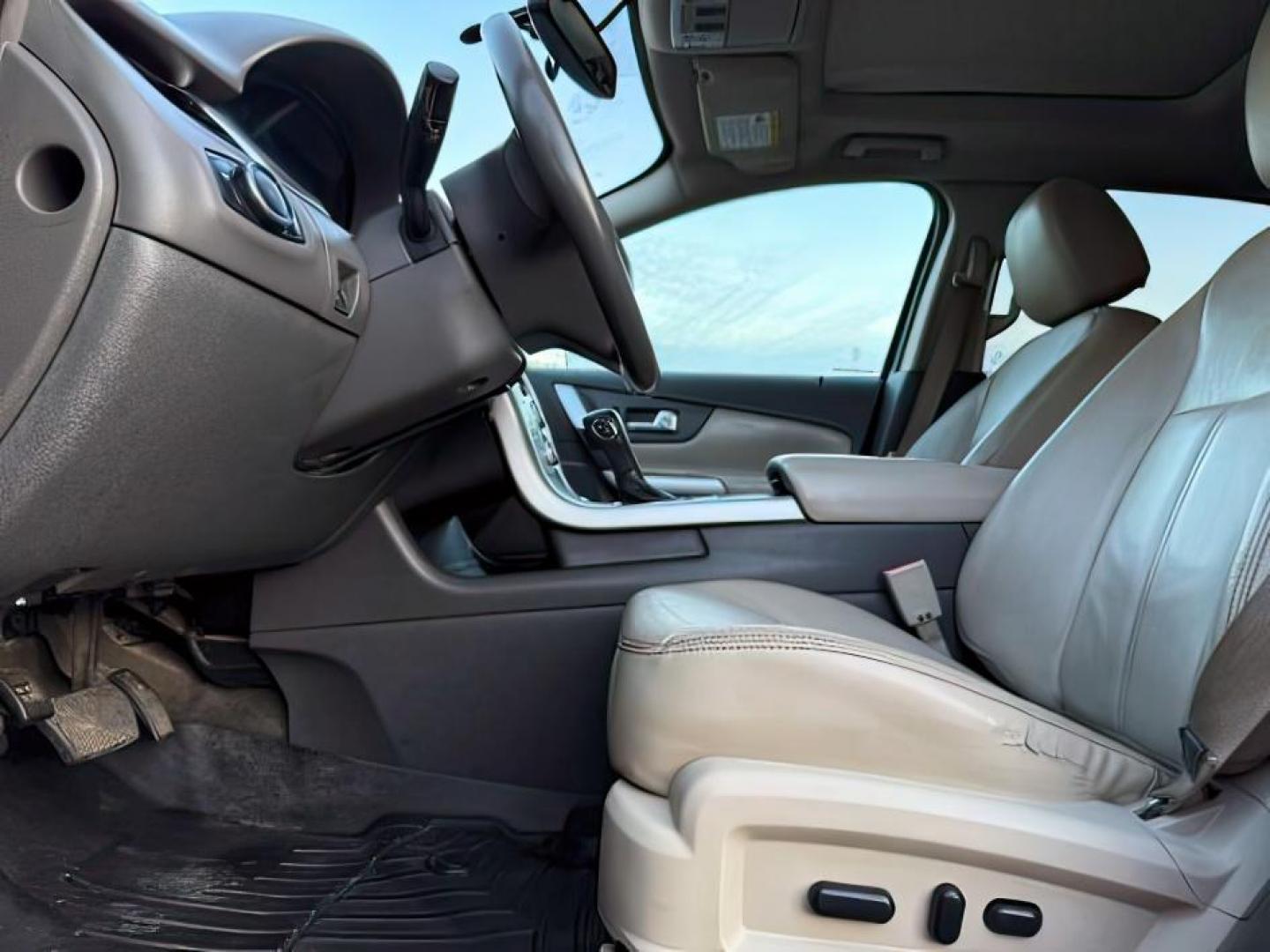 2013 GREEN /Charcoal Black Ford Edge (2FMDK4JC6DB) with an 35L V-6 DOHC engine, Automatic transmission, located at 1175 N Woodruff Ave, Idaho Falls, ID, 83401, 43.506901, -111.999657 - At Timberline Auto, finding a great deal on your next vehicle is always easy! Our experienced sales staff's goal is to help find you the right vehicle at the right price! Our knowledgeable finance department has options for almost any credit score. We offer extended service contract options to prote - Photo#15