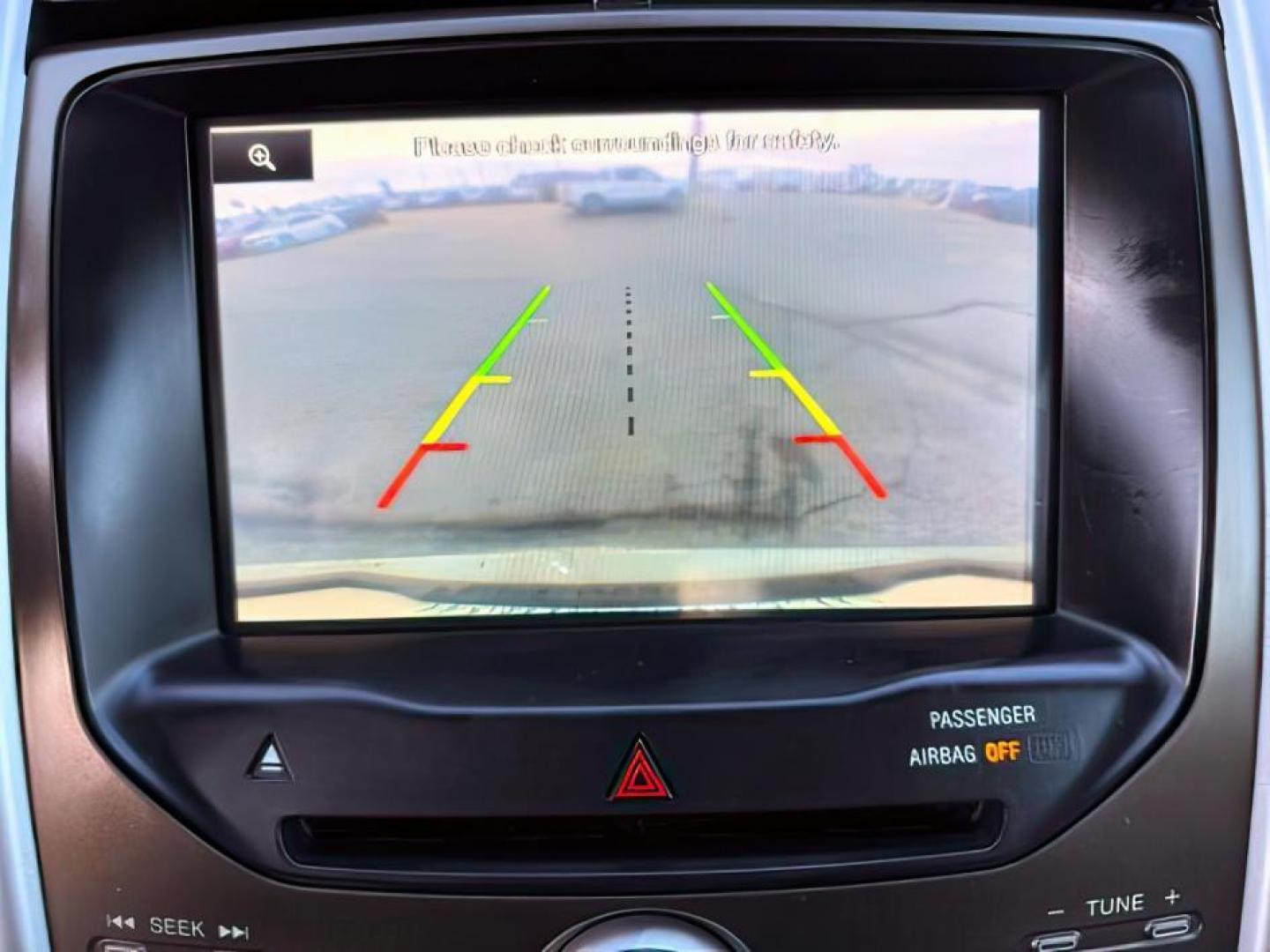 2013 GREEN /Charcoal Black Ford Edge (2FMDK4JC6DB) with an 35L V-6 DOHC engine, Automatic transmission, located at 1175 N Woodruff Ave, Idaho Falls, ID, 83401, 43.506901, -111.999657 - At Timberline Auto, finding a great deal on your next vehicle is always easy! Our experienced sales staff's goal is to help find you the right vehicle at the right price! Our knowledgeable finance department has options for almost any credit score. We offer extended service contract options to prote - Photo#19