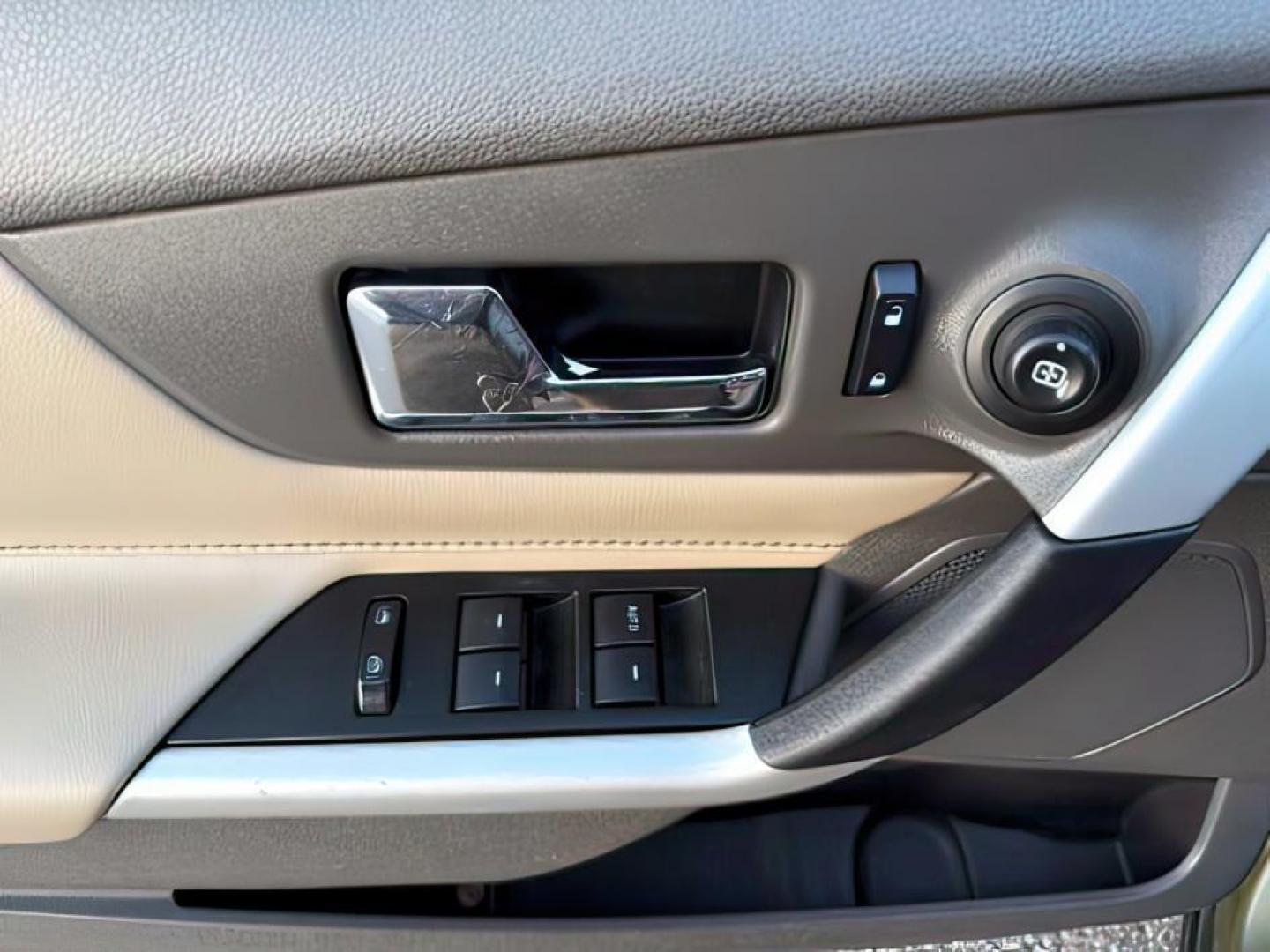 2013 GREEN /Charcoal Black Ford Edge (2FMDK4JC6DB) with an 35L V-6 DOHC engine, Automatic transmission, located at 1175 N Woodruff Ave, Idaho Falls, ID, 83401, 43.506901, -111.999657 - At Timberline Auto, finding a great deal on your next vehicle is always easy! Our experienced sales staff's goal is to help find you the right vehicle at the right price! Our knowledgeable finance department has options for almost any credit score. We offer extended service contract options to prote - Photo#22