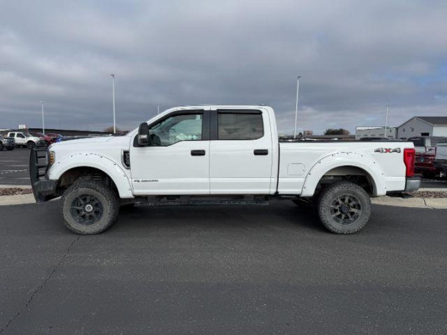 2019 WHITE /Medium Earth Gray (Fleet), cloth Ford F-350 SD (1FT8W3BT8KE) with an 67L V8 OHV 16V DIESEL engine, Automatic transmission, located at 1175 N Woodruff Ave, Idaho Falls, ID, 83401, 43.506901, -111.999657 - Photo#1