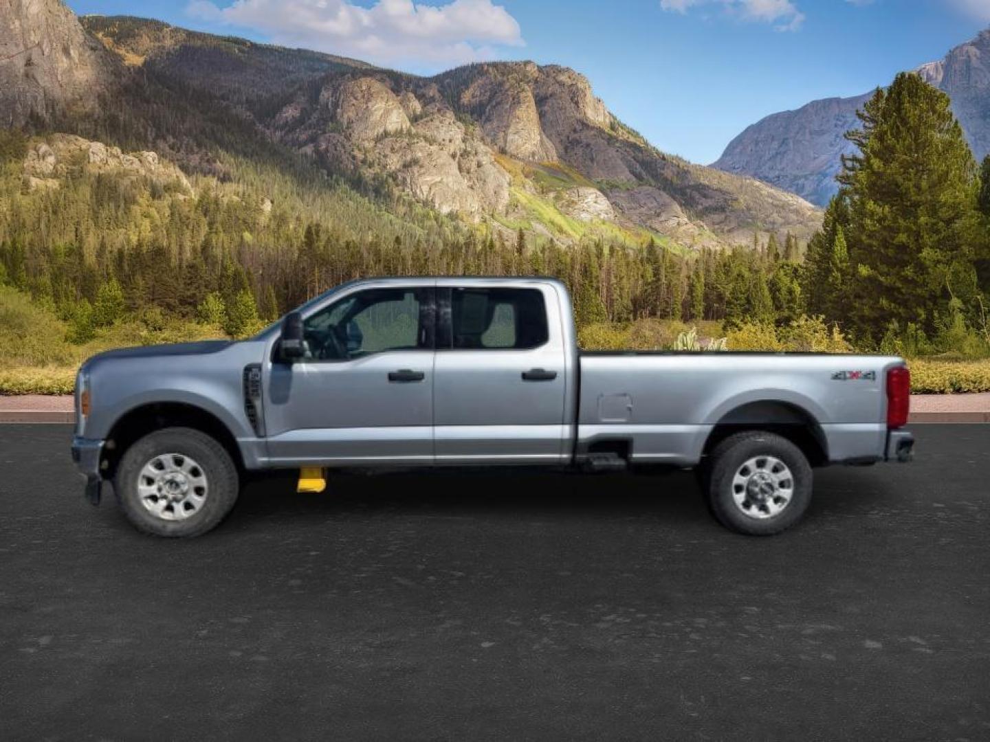 2024 Iconic Silver Metallic /Medium Dark Slate Ford F-250 (1FT7W2BN2RE) with an 73L V-8 DEVCT variable valve control engine, Automatic transmission, located at 1175 N Woodruff Ave, Idaho Falls, ID, 83401, 43.506901, -111.999657 - At Timberline Auto, finding a great deal on your next vehicle is always easy! Our experienced sales staff's goal is to help find you the right vehicle at the right price! Our knowledgeable finance department has options for almost any credit score. We offer extended service contract options to prote - Photo#0