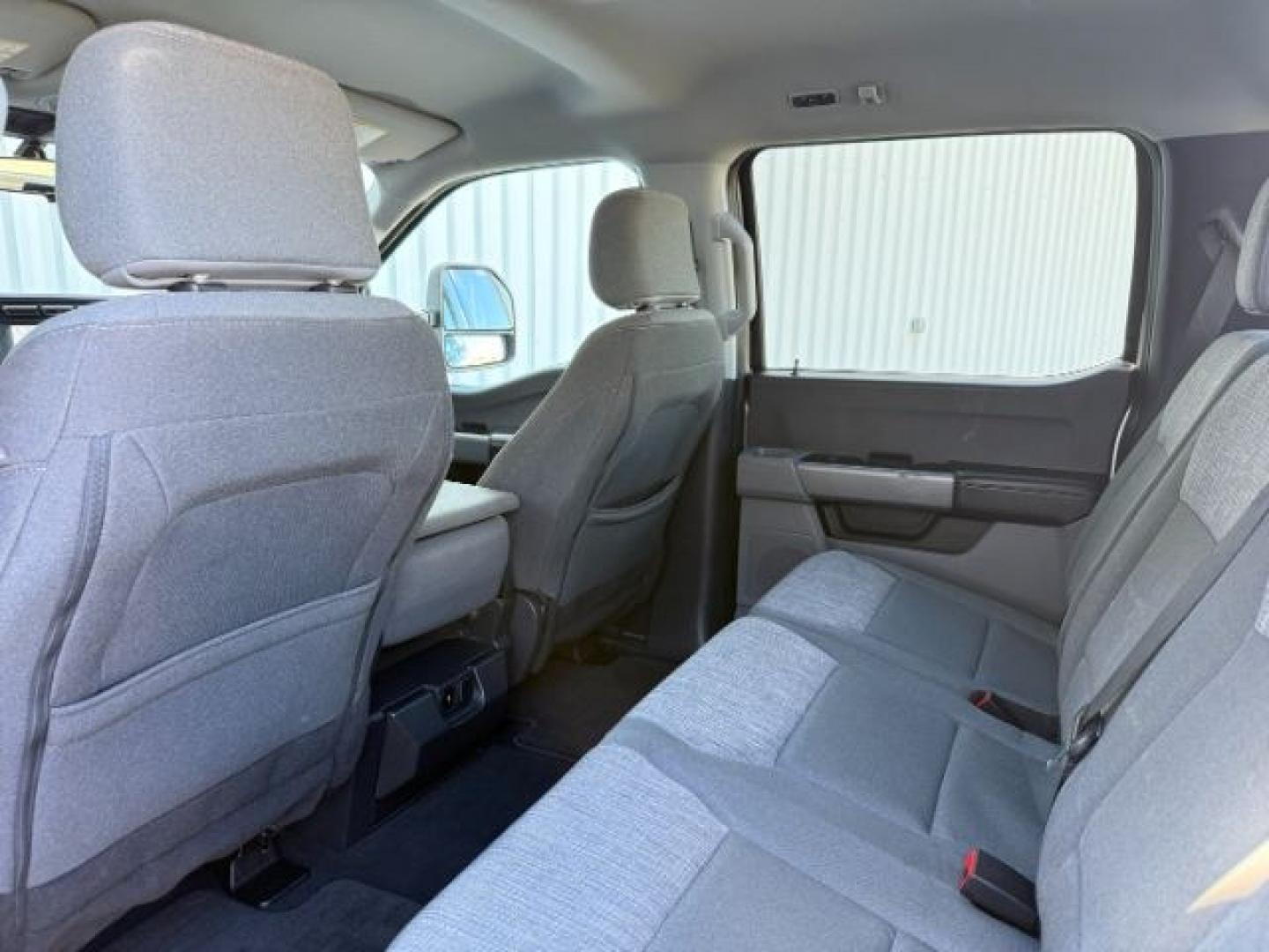 2024 Iconic Silver Metallic /Medium Dark Slate Ford F-250 (1FT7W2BN2RE) with an 73L V-8 DEVCT variable valve control engine, Automatic transmission, located at 1175 N Woodruff Ave, Idaho Falls, ID, 83401, 43.506901, -111.999657 - At Timberline Auto, finding a great deal on your next vehicle is always easy! Our experienced sales staff's goal is to help find you the right vehicle at the right price! Our knowledgeable finance department has options for almost any credit score. We offer extended service contract options to prote - Photo#54