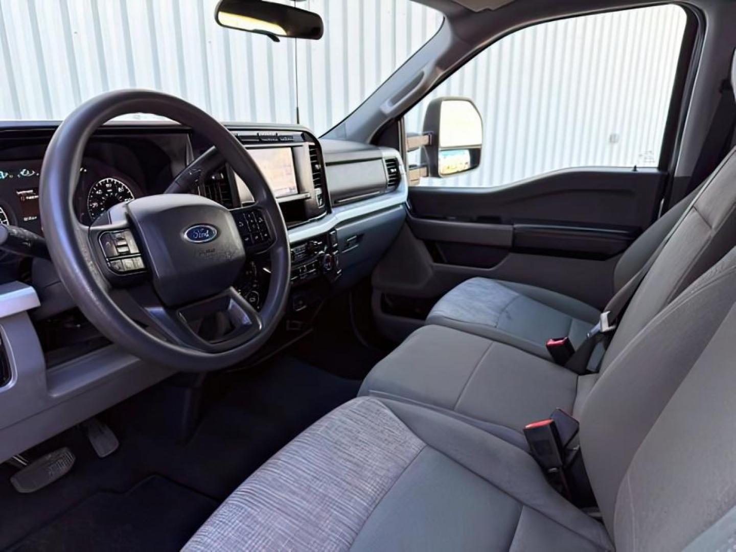 2024 Iconic Silver Metallic /Medium Dark Slate Ford F-250 (1FT7W2BN2RE) with an 73L V-8 DEVCT variable valve control engine, Automatic transmission, located at 1175 N Woodruff Ave, Idaho Falls, ID, 83401, 43.506901, -111.999657 - At Timberline Auto, finding a great deal on your next vehicle is always easy! Our experienced sales staff's goal is to help find you the right vehicle at the right price! Our knowledgeable finance department has options for almost any credit score. We offer extended service contract options to prote - Photo#14
