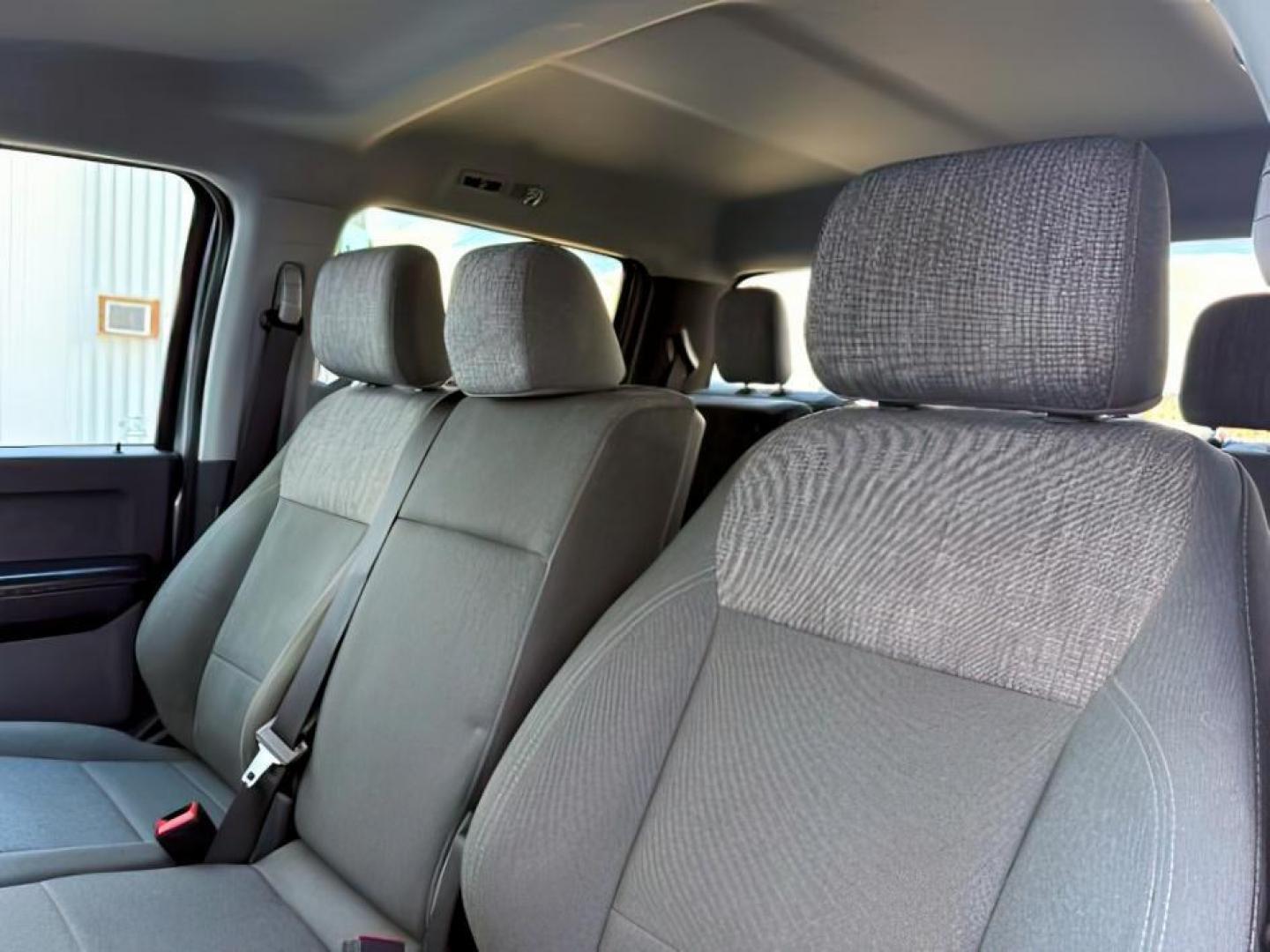 2024 Iconic Silver Metallic /Medium Dark Slate Ford F-250 (1FT7W2BN2RE) with an 73L V-8 DEVCT variable valve control engine, Automatic transmission, located at 1175 N Woodruff Ave, Idaho Falls, ID, 83401, 43.506901, -111.999657 - At Timberline Auto, finding a great deal on your next vehicle is always easy! Our experienced sales staff's goal is to help find you the right vehicle at the right price! Our knowledgeable finance department has options for almost any credit score. We offer extended service contract options to prote - Photo#22