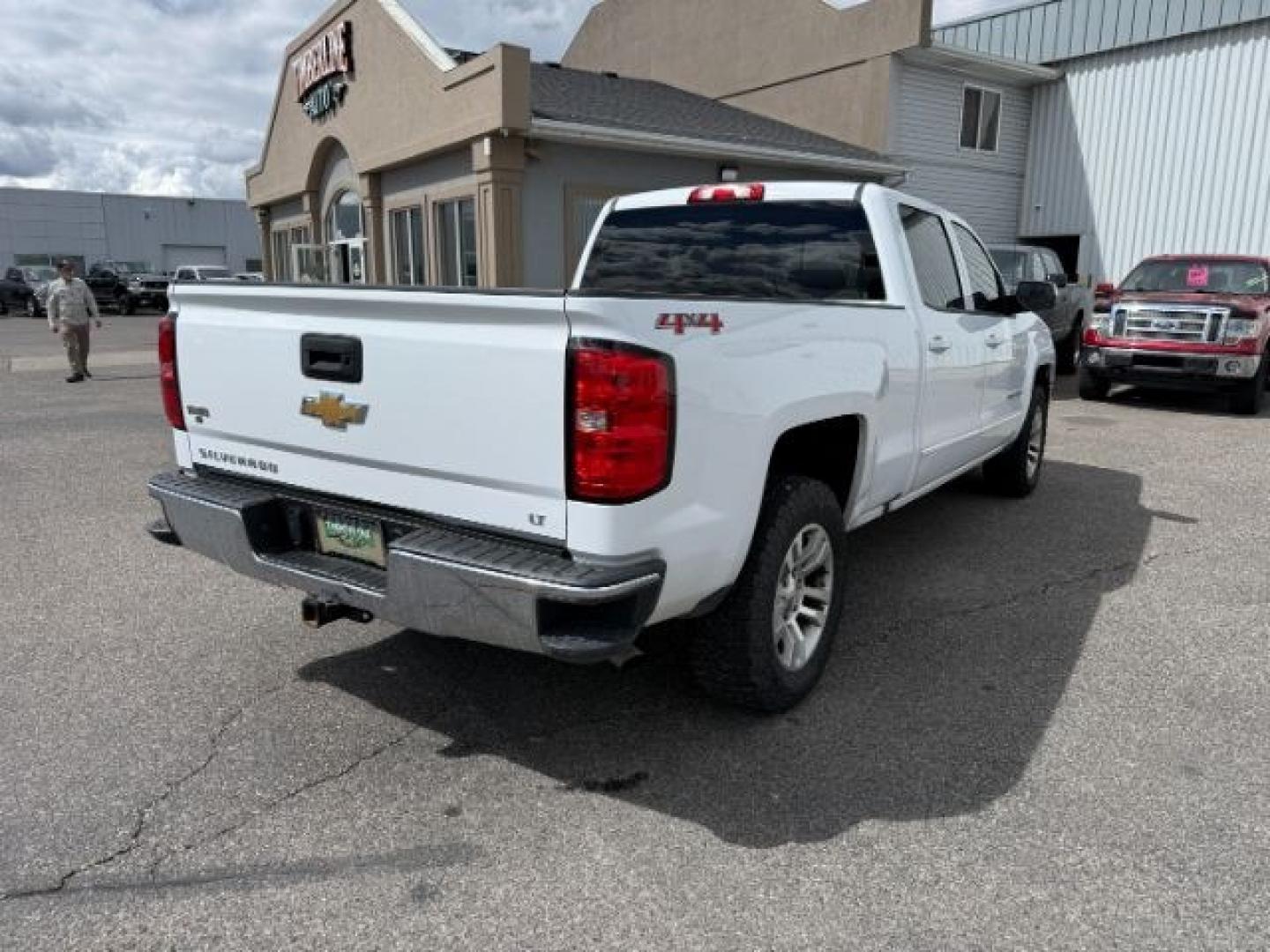 2017 WHITE /Jet Black Chevrolet Silverado 1500 1LT (1GCUKREC7HF) with an EcoTec3 5.3L V-8 gasoline direct injection engine, AUTOMATIC transmission, located at 1235 N Woodruff Ave., Idaho Falls, 83401, (208) 523-1053, 43.507172, -112.000488 - Photo#7