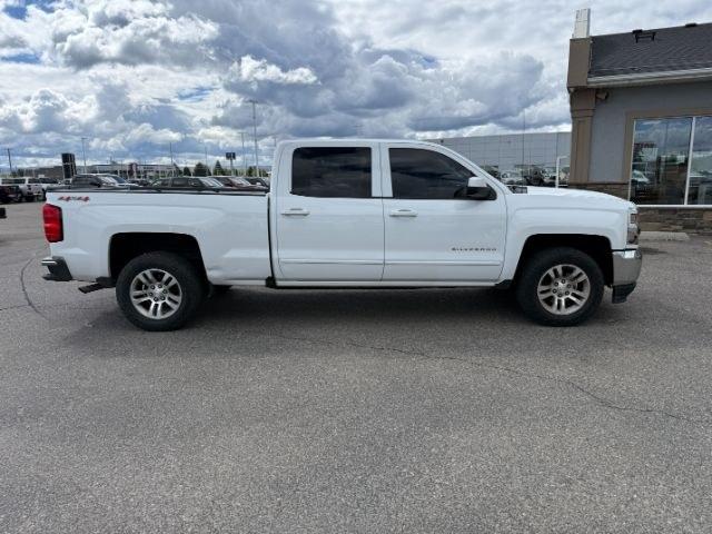 2017 WHITE /Jet Black Chevrolet Silverado 1500 (1GCUKREC7HF) with an EcoTec3 53L V-8 gasoline direct injection engine, Automatic transmission, located at 1175 N Woodruff Ave, Idaho Falls, ID, 83401, 43.506901, -111.999657 - At Timberline Auto, finding a great deal on your next vehicle is always easy! Our experienced sales staff's goal is to help find you the right vehicle at the right price! Our knowledgeable finance department has options for almost any credit score. We offer extended service contract options to prote - Photo#33