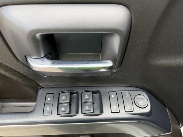 2017 WHITE /Jet Black Chevrolet Silverado 1500 (1GCUKREC7HF) with an EcoTec3 53L V-8 gasoline direct injection engine, Automatic transmission, located at 1175 N Woodruff Ave, Idaho Falls, ID, 83401, 43.506901, -111.999657 - At Timberline Auto, finding a great deal on your next vehicle is always easy! Our experienced sales staff's goal is to help find you the right vehicle at the right price! Our knowledgeable finance department has options for almost any credit score. We offer extended service contract options to prote - Photo#48