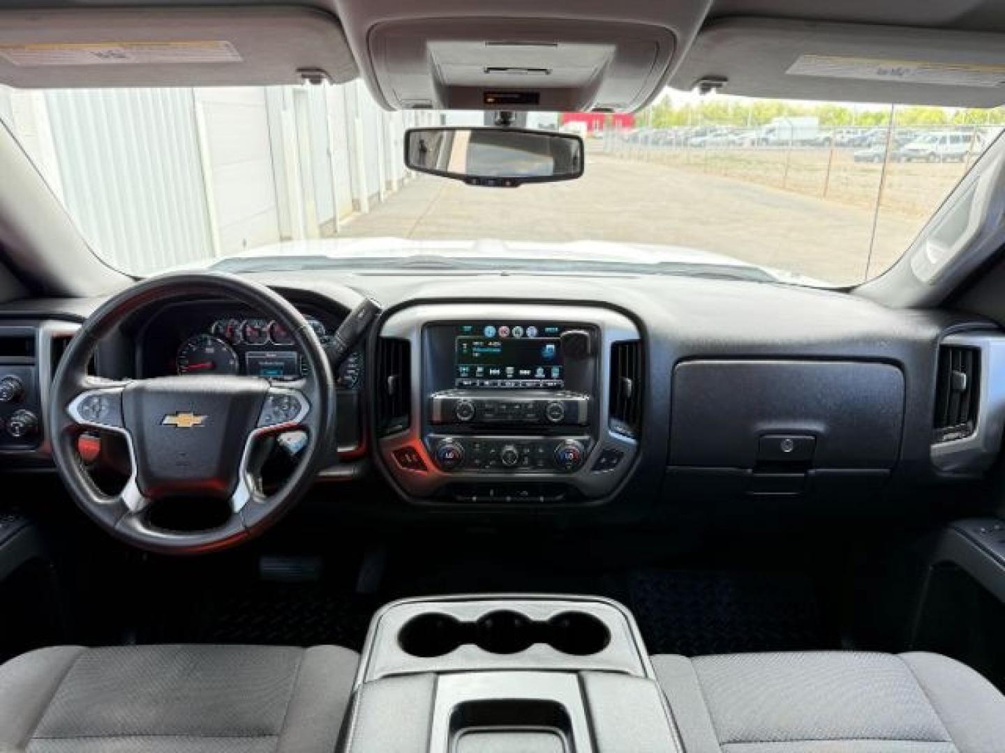 2017 WHITE /Jet Black Chevrolet Silverado 1500 1LT (1GCUKREC7HF) with an EcoTec3 5.3L V-8 gasoline direct injection engine, AUTOMATIC transmission, located at 1235 N Woodruff Ave., Idaho Falls, 83401, (208) 523-1053, 43.507172, -112.000488 - Photo#24
