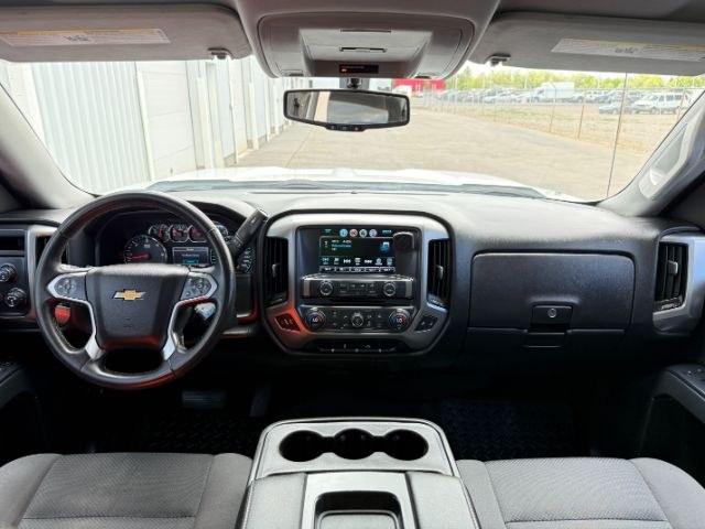 2017 WHITE /Jet Black Chevrolet Silverado 1500 (1GCUKREC7HF) with an EcoTec3 53L V-8 gasoline direct injection engine, Automatic transmission, located at 1175 N Woodruff Ave, Idaho Falls, ID, 83401, 43.506901, -111.999657 - At Timberline Auto, finding a great deal on your next vehicle is always easy! Our experienced sales staff's goal is to help find you the right vehicle at the right price! Our knowledgeable finance department has options for almost any credit score. We offer extended service contract options to prote - Photo#49
