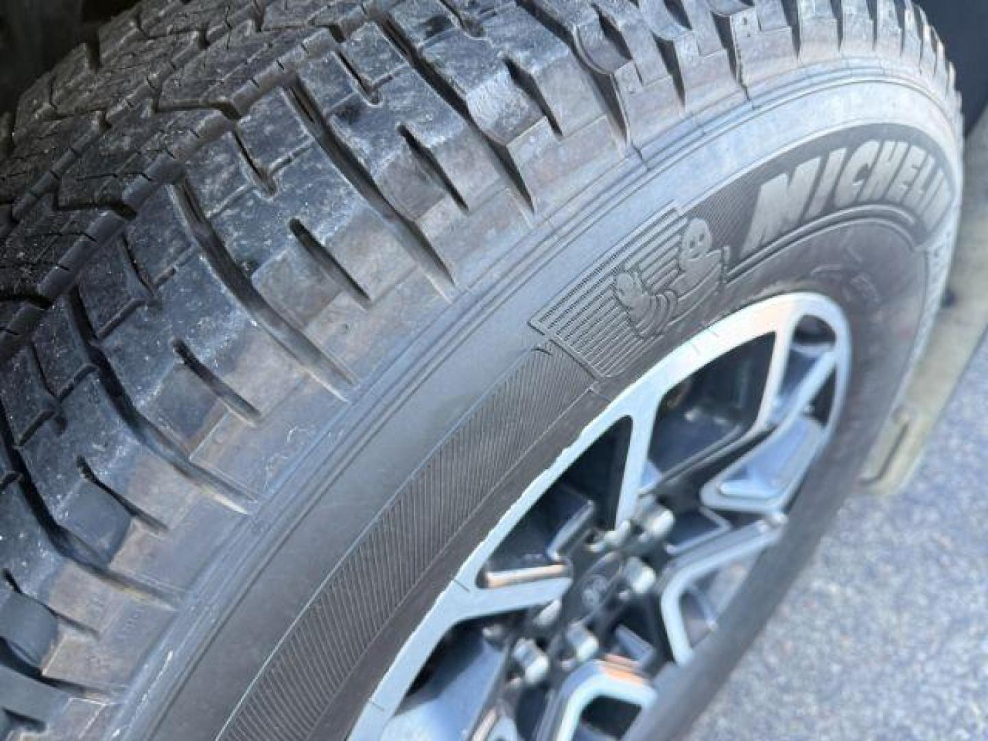 2022 RED /Black Ford F-150 (1FTFW1E85NK) with an EcoBoost 35L V-6 portdirect injection engine, Automatic transmission, located at 1175 N Woodruff Ave, Idaho Falls, ID, 83401, 43.506901, -111.999657 - At Timberline Auto, finding a great deal on your next vehicle is always easy! Our experienced sales staff's goal is to help find you the right vehicle at the right price! Our knowledgeable finance department has options for almost any credit score. We offer extended service contract options to prote - Photo#37