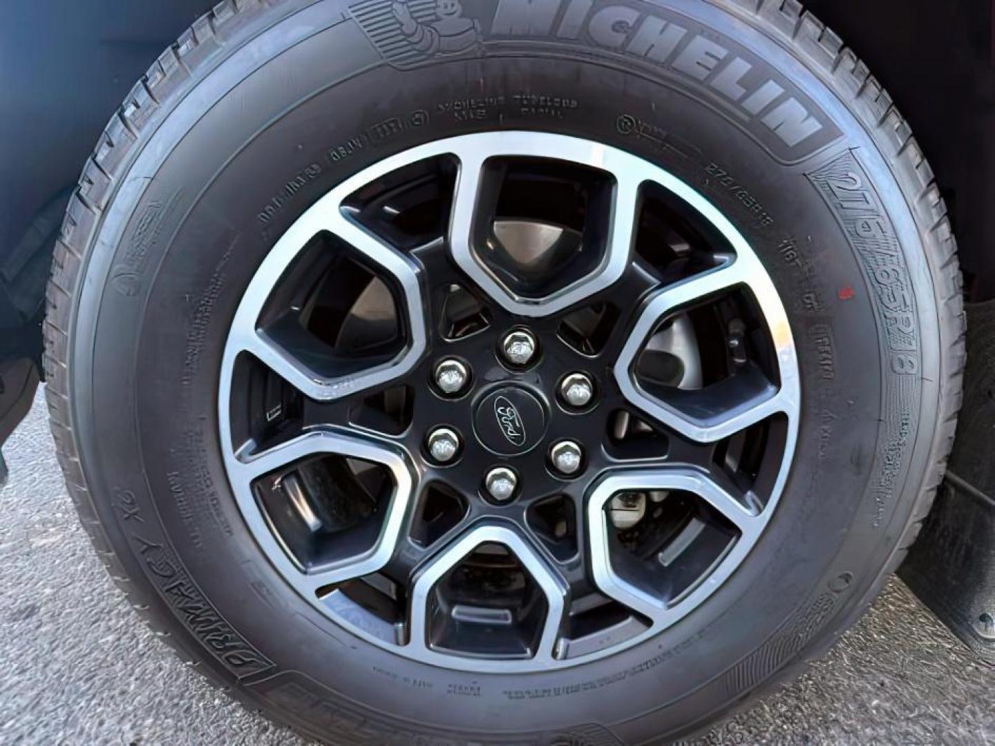 2022 RED /Black Ford F-150 (1FTFW1E85NK) with an EcoBoost 35L V-6 portdirect injection engine, Automatic transmission, located at 1175 N Woodruff Ave, Idaho Falls, ID, 83401, 43.506901, -111.999657 - At Timberline Auto, finding a great deal on your next vehicle is always easy! Our experienced sales staff's goal is to help find you the right vehicle at the right price! Our knowledgeable finance department has options for almost any credit score. We offer extended service contract options to prote - Photo#11