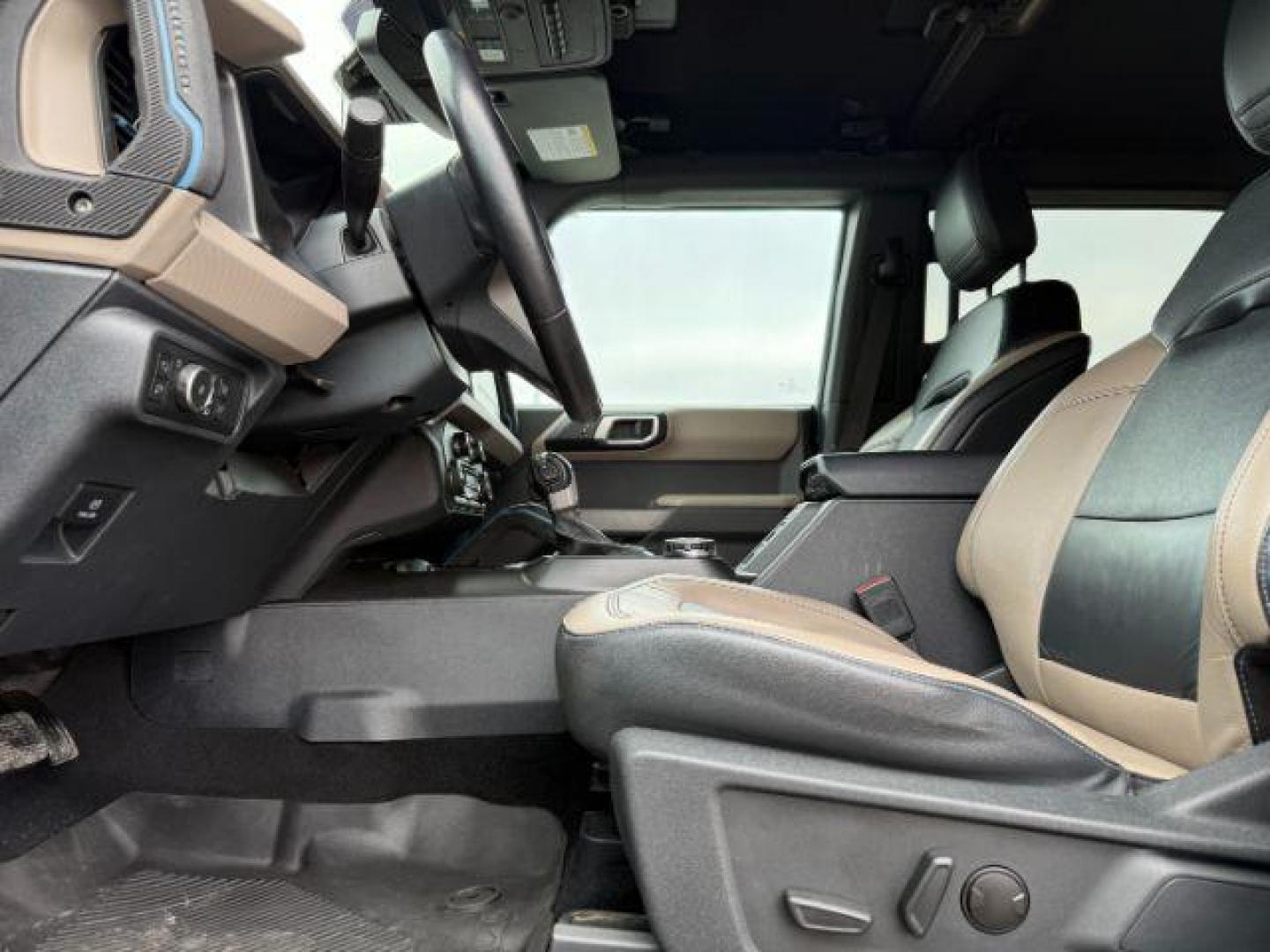 2021 BLUE /Medium Sandstone w/Black Onyx Ford Bronco (1FMEE5DP7ML) with an EcoBoost 27L V-6 portdirect injection engine, Automatic transmission, located at 1175 N Woodruff Ave, Idaho Falls, ID, 83401, 43.506901, -111.999657 - At Timberline Auto, finding a great deal on your next vehicle is always easy! Our experienced sales staff's goal is to help find you the right vehicle at the right price! Our knowledgeable finance department has options for almost any credit score. We offer extended service contract options to prote - Photo#13