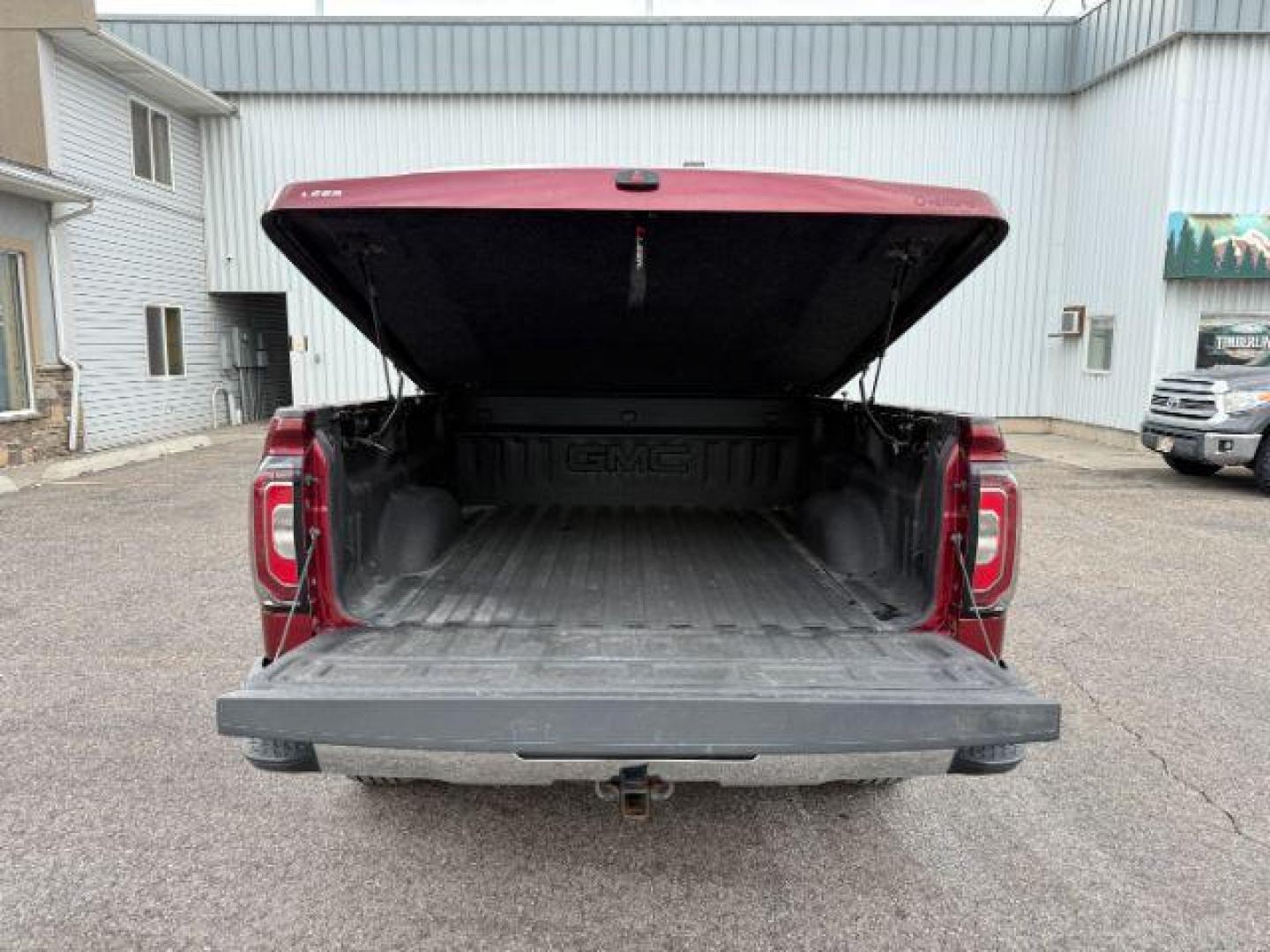 2017 RED /Jet Black GMC Sierra 1500 (1GTV2NEC1HZ) with an 53L V8 VORTEC engine, Automatic transmission, located at 1175 N Woodruff Ave, Idaho Falls, ID, 83401, 43.506901, -111.999657 - At Timberline Auto, finding a great deal on your next vehicle is always easy! Our experienced sales staff's goal is to help find you the right vehicle at the right price! Our knowledgeable finance department has options for almost any credit score. We offer extended service contract options to prote - Photo#33