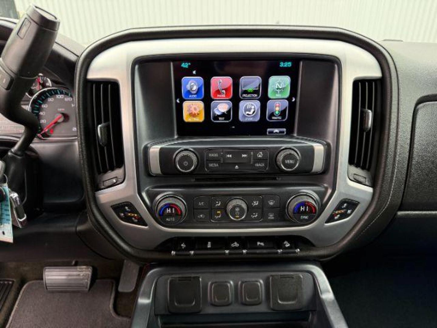 2017 RED /Jet Black GMC Sierra 1500 (1GTV2NEC1HZ) with an 53L V8 VORTEC engine, Automatic transmission, located at 1175 N Woodruff Ave, Idaho Falls, ID, 83401, 43.506901, -111.999657 - At Timberline Auto, finding a great deal on your next vehicle is always easy! Our experienced sales staff's goal is to help find you the right vehicle at the right price! Our knowledgeable finance department has options for almost any credit score. We offer extended service contract options to prote - Photo#43