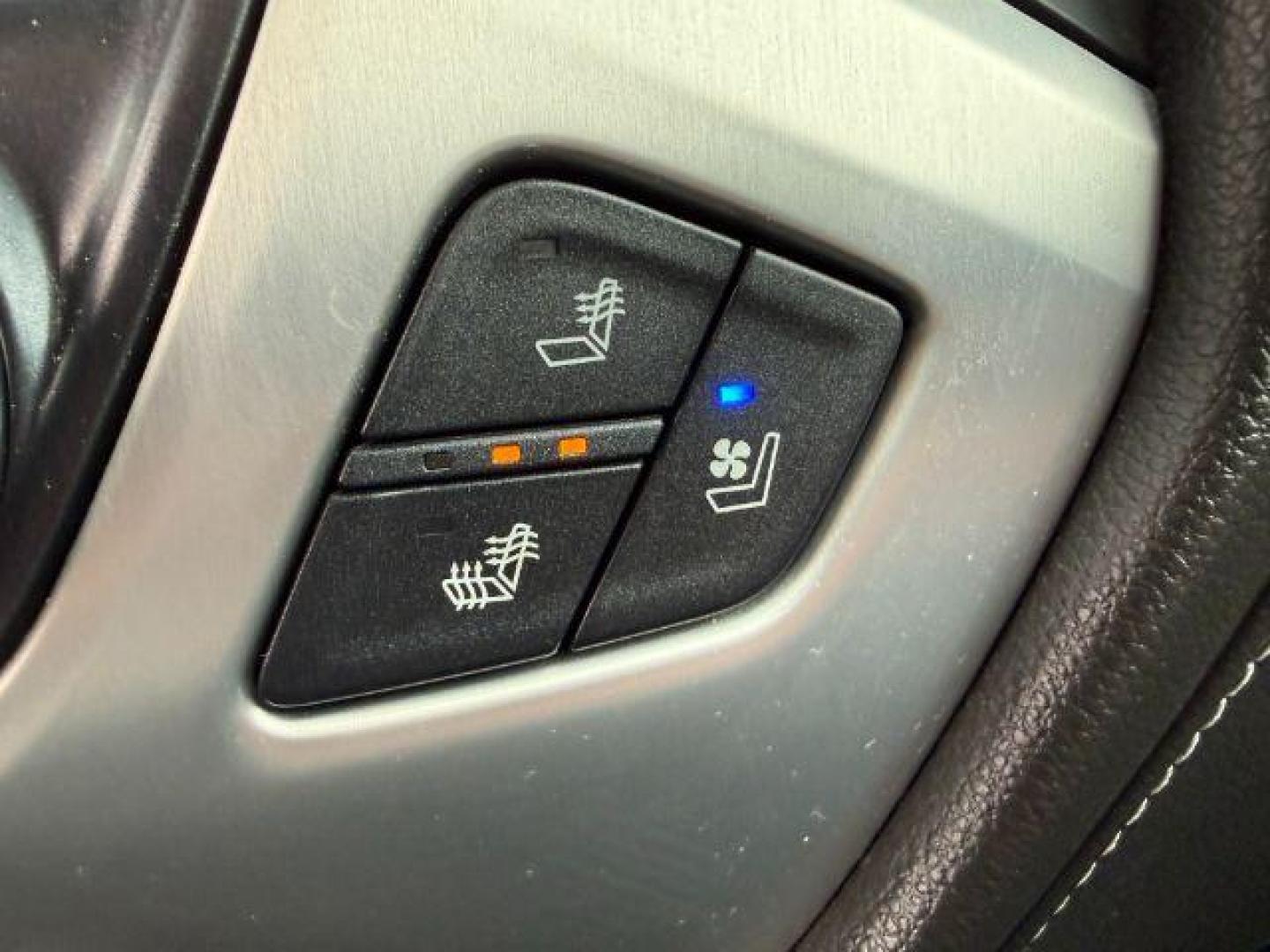 2017 RED /Jet Black GMC Sierra 1500 (1GTV2NEC1HZ) with an 53L V8 VORTEC engine, Automatic transmission, located at 1175 N Woodruff Ave, Idaho Falls, ID, 83401, 43.506901, -111.999657 - At Timberline Auto, finding a great deal on your next vehicle is always easy! Our experienced sales staff's goal is to help find you the right vehicle at the right price! Our knowledgeable finance department has options for almost any credit score. We offer extended service contract options to prote - Photo#46