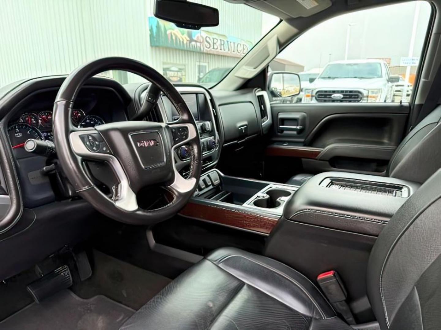 2017 RED /Jet Black GMC Sierra 1500 (1GTV2NEC1HZ) with an 53L V8 VORTEC engine, Automatic transmission, located at 1175 N Woodruff Ave, Idaho Falls, ID, 83401, 43.506901, -111.999657 - At Timberline Auto, finding a great deal on your next vehicle is always easy! Our experienced sales staff's goal is to help find you the right vehicle at the right price! Our knowledgeable finance department has options for almost any credit score. We offer extended service contract options to prote - Photo#13