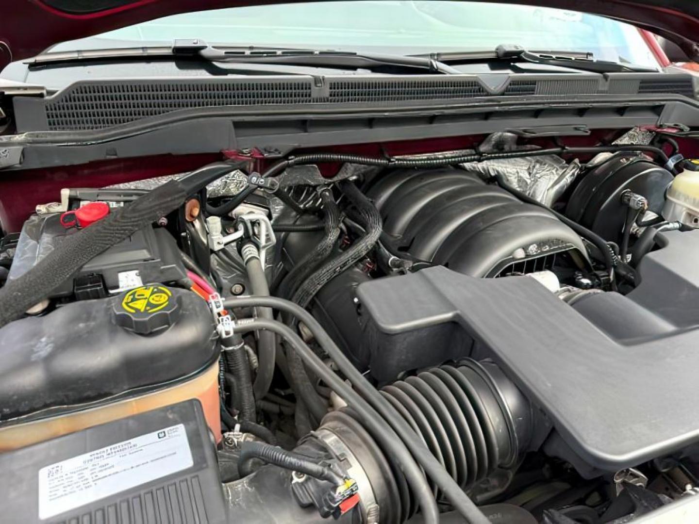 2017 RED /Jet Black GMC Sierra 1500 (1GTV2NEC1HZ) with an 53L V8 VORTEC engine, Automatic transmission, located at 1175 N Woodruff Ave, Idaho Falls, ID, 83401, 43.506901, -111.999657 - At Timberline Auto, finding a great deal on your next vehicle is always easy! Our experienced sales staff's goal is to help find you the right vehicle at the right price! Our knowledgeable finance department has options for almost any credit score. We offer extended service contract options to prote - Photo#27