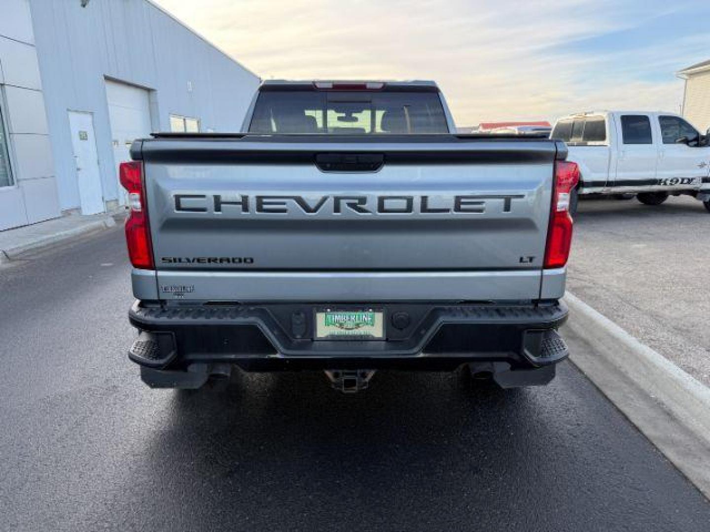 2021 GRAY /Jet Black Chevrolet Silverado 1500 (1GCPYFED5MZ) with an EcoTec3 62L V-8 gasoline direct injection engine, Automatic transmission, located at 1175 N Woodruff Ave, Idaho Falls, ID, 83401, 43.506901, -111.999657 - At Timberline Auto, finding a great deal on your next vehicle is always easy! Our experienced sales staff's goal is to help find you the right vehicle at the right price! Our knowledgeable finance department has options for almost any credit score. We offer extended service contract options to prote - Photo#26