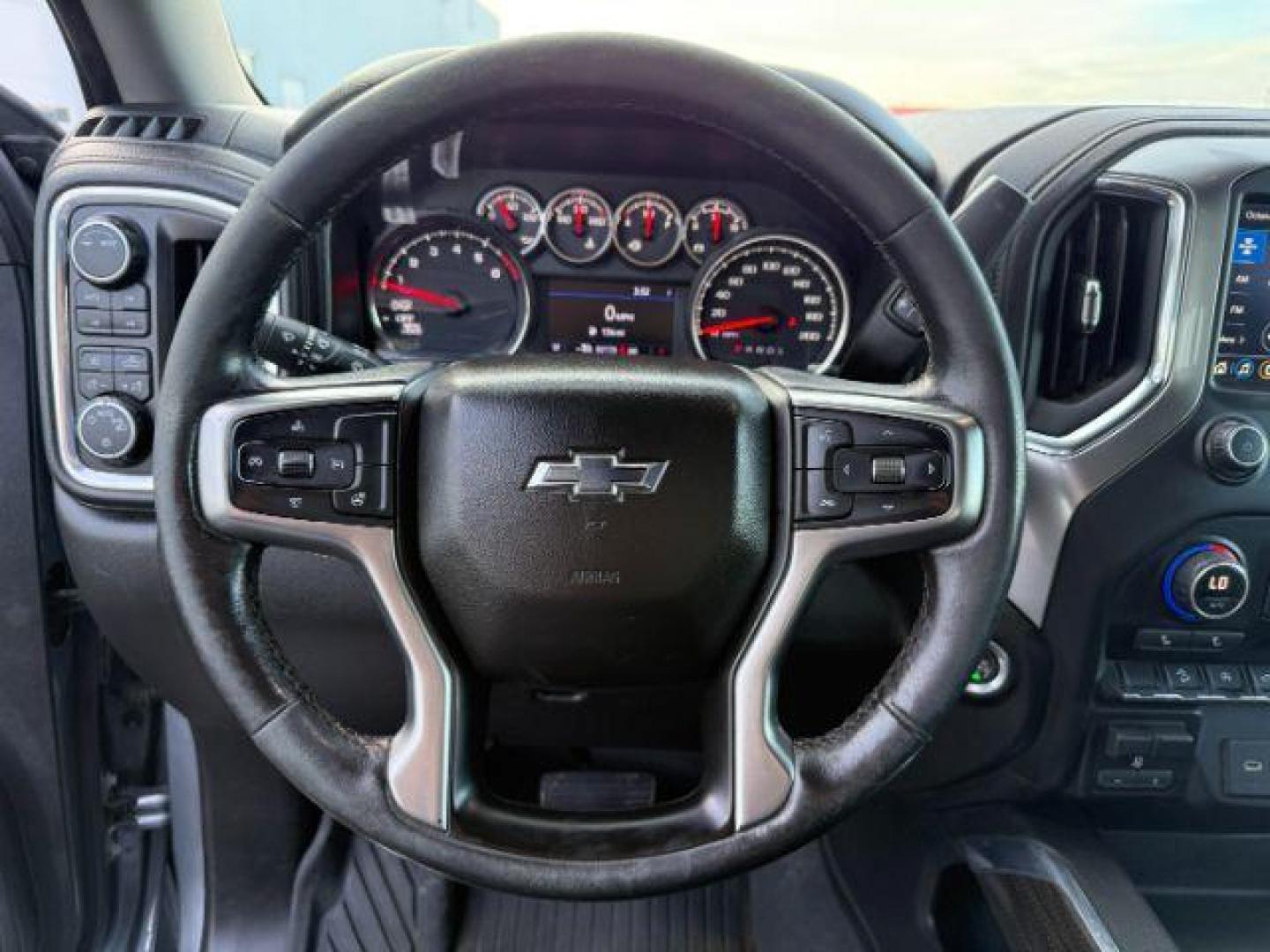 2021 GRAY /Jet Black Chevrolet Silverado 1500 (1GCPYFED5MZ) with an EcoTec3 62L V-8 gasoline direct injection engine, Automatic transmission, located at 1175 N Woodruff Ave, Idaho Falls, ID, 83401, 43.506901, -111.999657 - At Timberline Auto, finding a great deal on your next vehicle is always easy! Our experienced sales staff's goal is to help find you the right vehicle at the right price! Our knowledgeable finance department has options for almost any credit score. We offer extended service contract options to prote - Photo#37