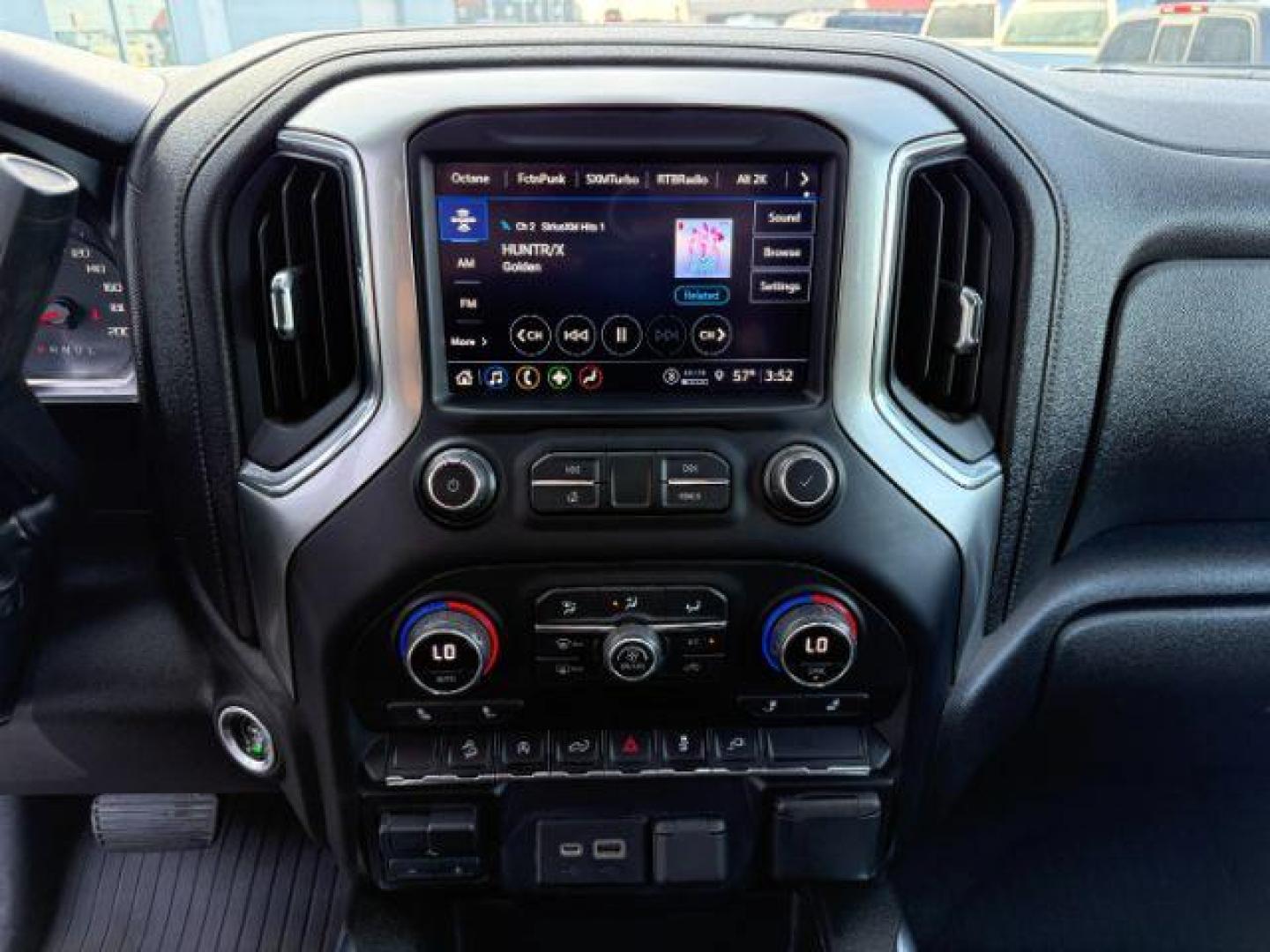 2021 GRAY /Jet Black Chevrolet Silverado 1500 (1GCPYFED5MZ) with an EcoTec3 62L V-8 gasoline direct injection engine, Automatic transmission, located at 1175 N Woodruff Ave, Idaho Falls, ID, 83401, 43.506901, -111.999657 - At Timberline Auto, finding a great deal on your next vehicle is always easy! Our experienced sales staff's goal is to help find you the right vehicle at the right price! Our knowledgeable finance department has options for almost any credit score. We offer extended service contract options to prote - Photo#38