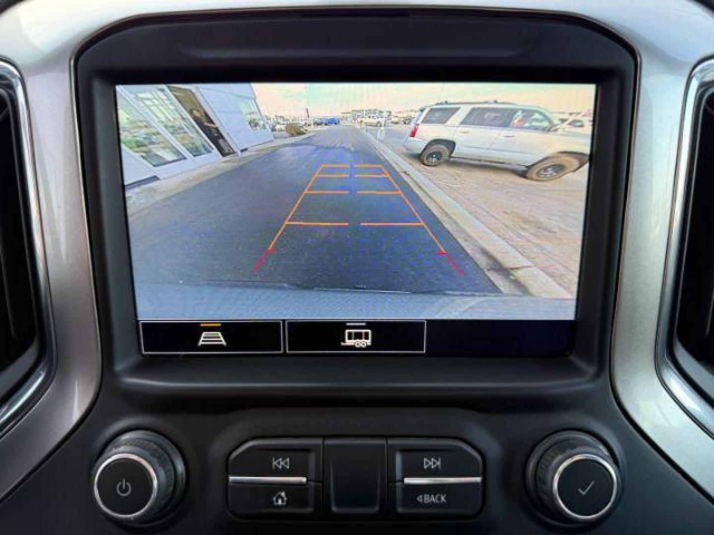 2021 GRAY /Jet Black Chevrolet Silverado 1500 (1GCPYFED5MZ) with an EcoTec3 62L V-8 gasoline direct injection engine, Automatic transmission, located at 1175 N Woodruff Ave, Idaho Falls, ID, 83401, 43.506901, -111.999657 - At Timberline Auto, finding a great deal on your next vehicle is always easy! Our experienced sales staff's goal is to help find you the right vehicle at the right price! Our knowledgeable finance department has options for almost any credit score. We offer extended service contract options to prote - Photo#39