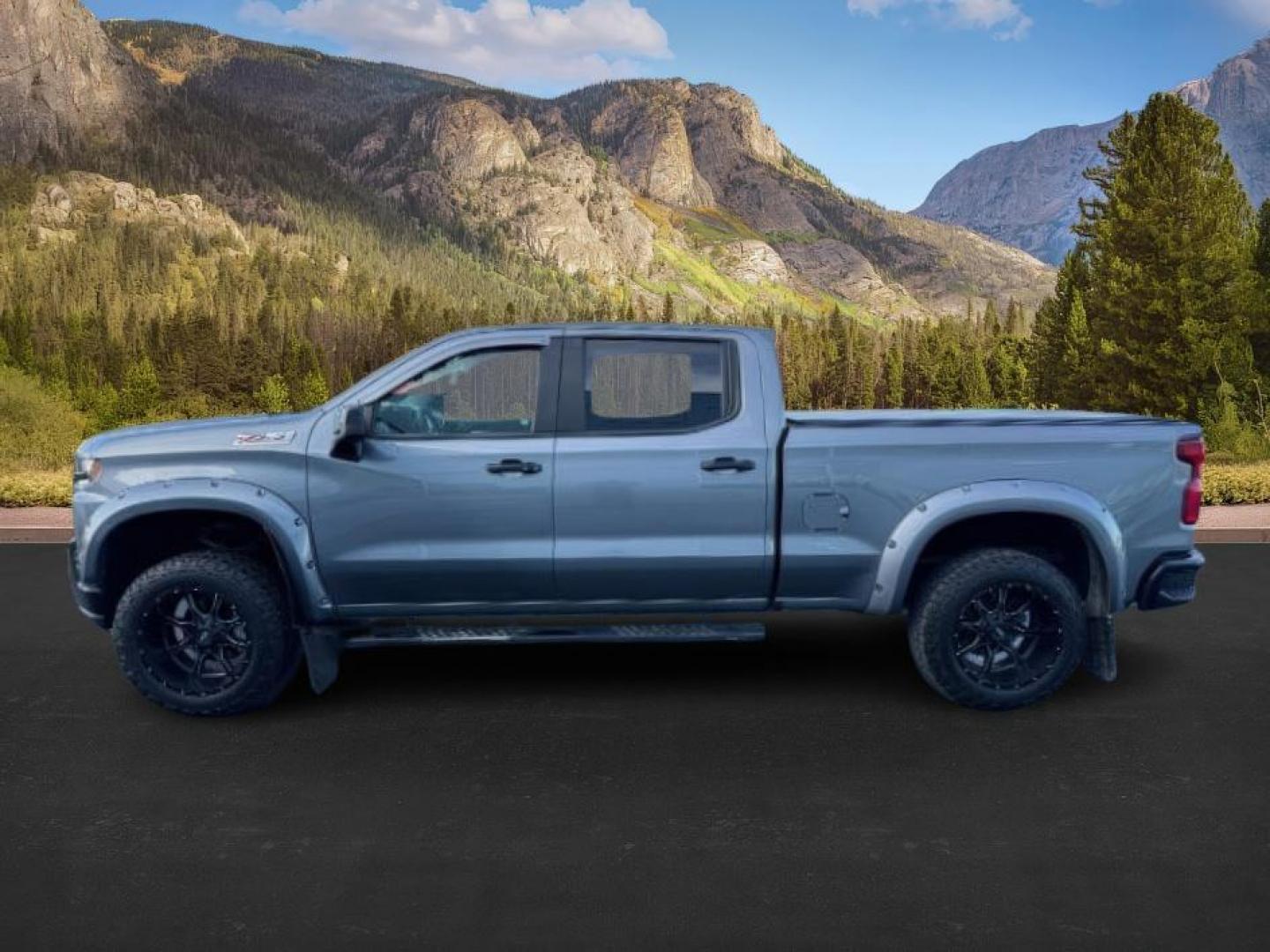2021 GRAY /Jet Black Chevrolet Silverado 1500 (1GCPYFED5MZ) with an EcoTec3 62L V-8 gasoline direct injection engine, Automatic transmission, located at 1175 N Woodruff Ave, Idaho Falls, ID, 83401, 43.506901, -111.999657 - At Timberline Auto, finding a great deal on your next vehicle is always easy! Our experienced sales staff's goal is to help find you the right vehicle at the right price! Our knowledgeable finance department has options for almost any credit score. We offer extended service contract options to prote - Photo#1