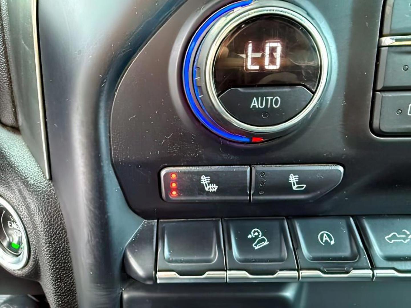 2021 GRAY /Jet Black Chevrolet Silverado 1500 (1GCPYFED5MZ) with an EcoTec3 62L V-8 gasoline direct injection engine, Automatic transmission, located at 1175 N Woodruff Ave, Idaho Falls, ID, 83401, 43.506901, -111.999657 - At Timberline Auto, finding a great deal on your next vehicle is always easy! Our experienced sales staff's goal is to help find you the right vehicle at the right price! Our knowledgeable finance department has options for almost any credit score. We offer extended service contract options to prote - Photo#14