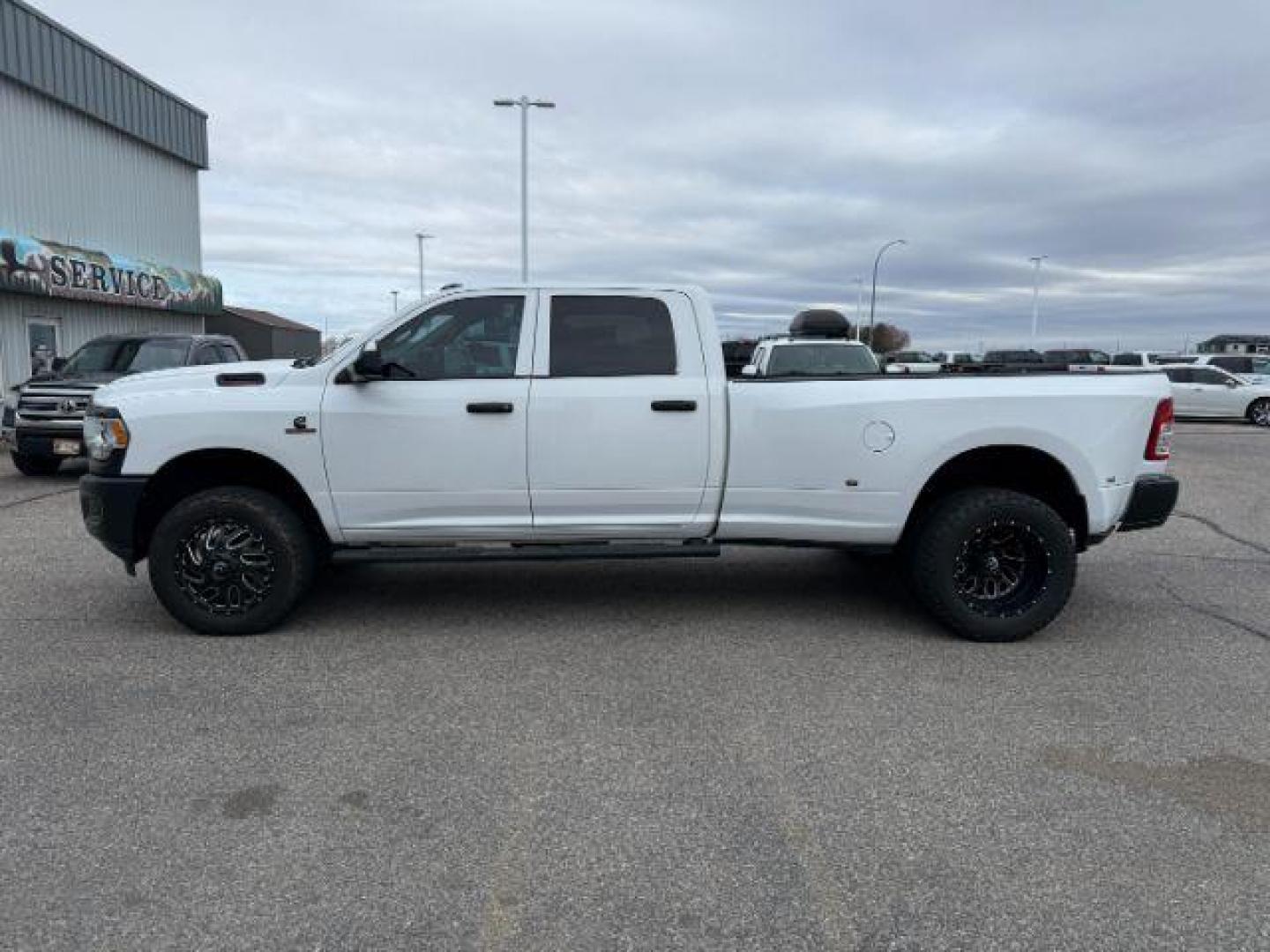 2020 WHITE /CLOTH Ram 3500 (3C63RRGL9LG) with an 67L engine, Automatic transmission, located at 1175 N Woodruff Ave, Idaho Falls, ID, 83401, 43.506901, -111.999657 - At Timberline Auto, finding a great deal on your next vehicle is always easy! Our experienced sales staff's goal is to help find you the right vehicle at the right price! Our knowledgeable finance department has options for almost any credit score. We offer extended service contract options to prote - Photo#2