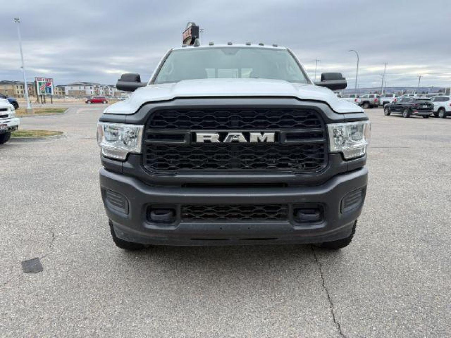 2020 WHITE /CLOTH Ram 3500 (3C63RRGL9LG) with an 67L engine, Automatic transmission, located at 1175 N Woodruff Ave, Idaho Falls, ID, 83401, 43.506901, -111.999657 - At Timberline Auto, finding a great deal on your next vehicle is always easy! Our experienced sales staff's goal is to help find you the right vehicle at the right price! Our knowledgeable finance department has options for almost any credit score. We offer extended service contract options to prote - Photo#9