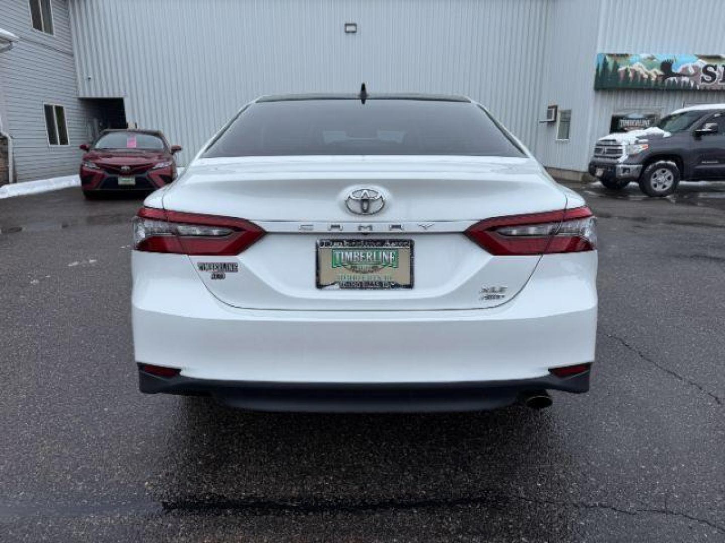 2021 Wind Chill Pearl /Black Toyota Camry (4T1F11BK0MU) with an 25L I-4 portdirect injection engine, Automatic transmission, located at 1175 N Woodruff Ave, Idaho Falls, ID, 83401, 43.506901, -111.999657 - Photo#29