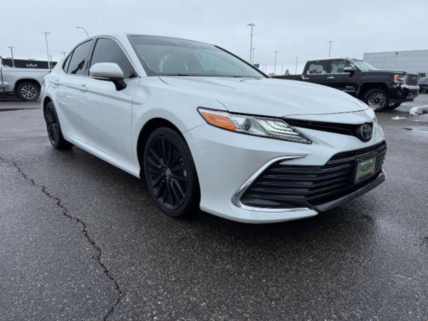 2021 Wind Chill Pearl /Black Toyota Camry (4T1F11BK0MU) with an 25L I-4 portdirect injection engine, Automatic transmission, located at 1175 N Woodruff Ave, Idaho Falls, ID, 83401, 43.506901, -111.999657 - Photo#33