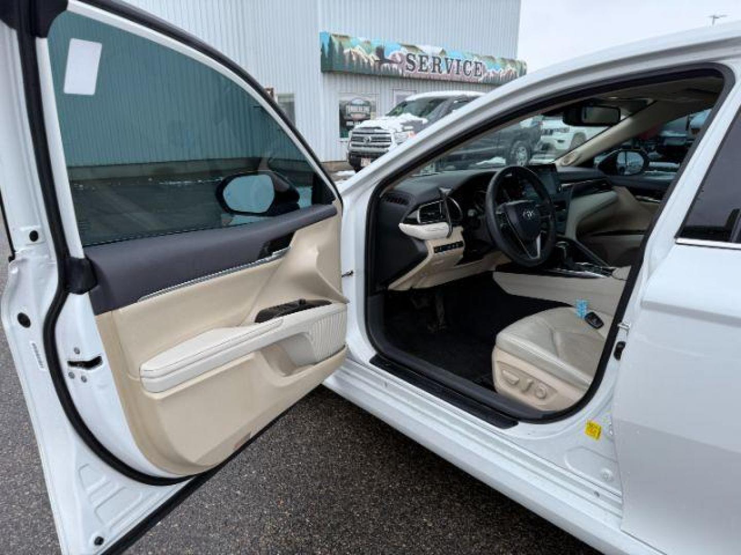 2021 Wind Chill Pearl /Black Toyota Camry (4T1F11BK0MU) with an 25L I-4 portdirect injection engine, Automatic transmission, located at 1175 N Woodruff Ave, Idaho Falls, ID, 83401, 43.506901, -111.999657 - Photo#37