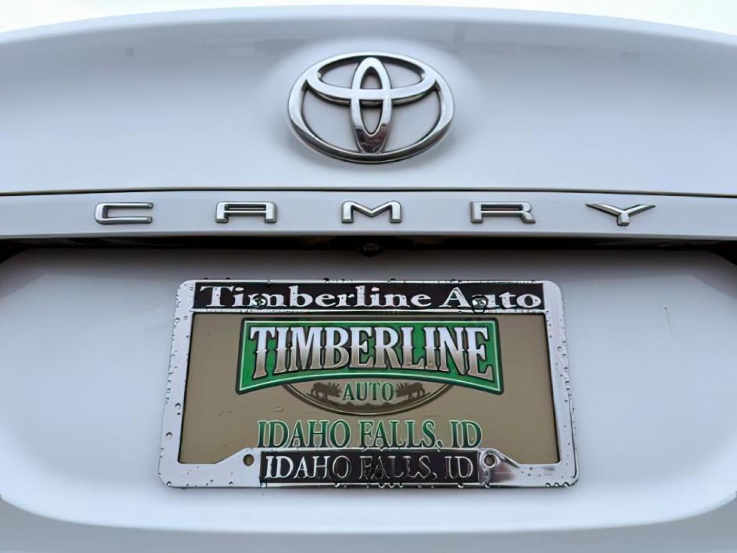 2021 Wind Chill Pearl /Black Toyota Camry (4T1F11BK0MU) with an 25L I-4 portdirect injection engine, Automatic transmission, located at 1175 N Woodruff Ave, Idaho Falls, ID, 83401, 43.506901, -111.999657 - Photo#4