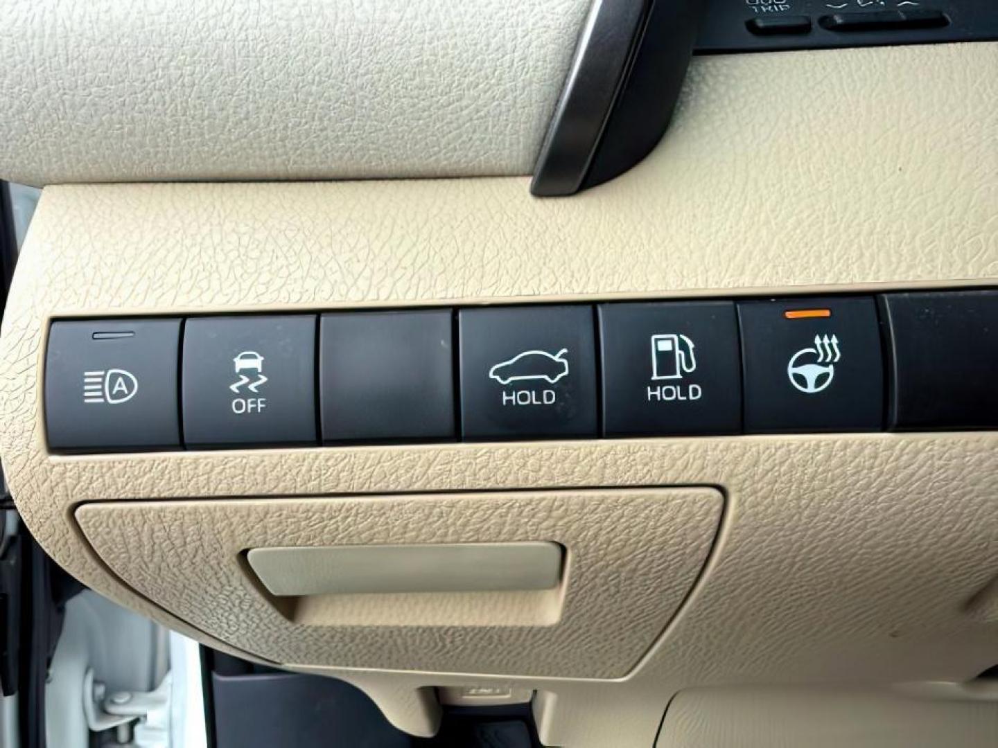 2021 Wind Chill Pearl /Black Toyota Camry (4T1F11BK0MU) with an 25L I-4 portdirect injection engine, Automatic transmission, located at 1175 N Woodruff Ave, Idaho Falls, ID, 83401, 43.506901, -111.999657 - Photo#20