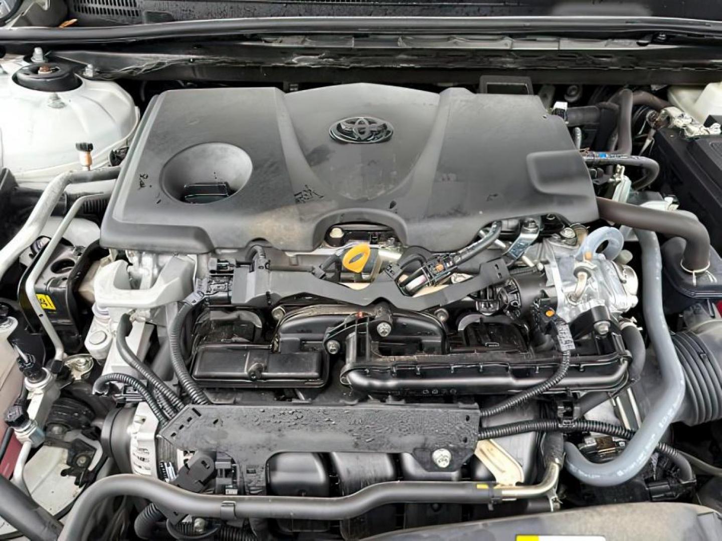 2021 Wind Chill Pearl /Black Toyota Camry (4T1F11BK0MU) with an 25L I-4 portdirect injection engine, Automatic transmission, located at 1175 N Woodruff Ave, Idaho Falls, ID, 83401, 43.506901, -111.999657 - Photo#25