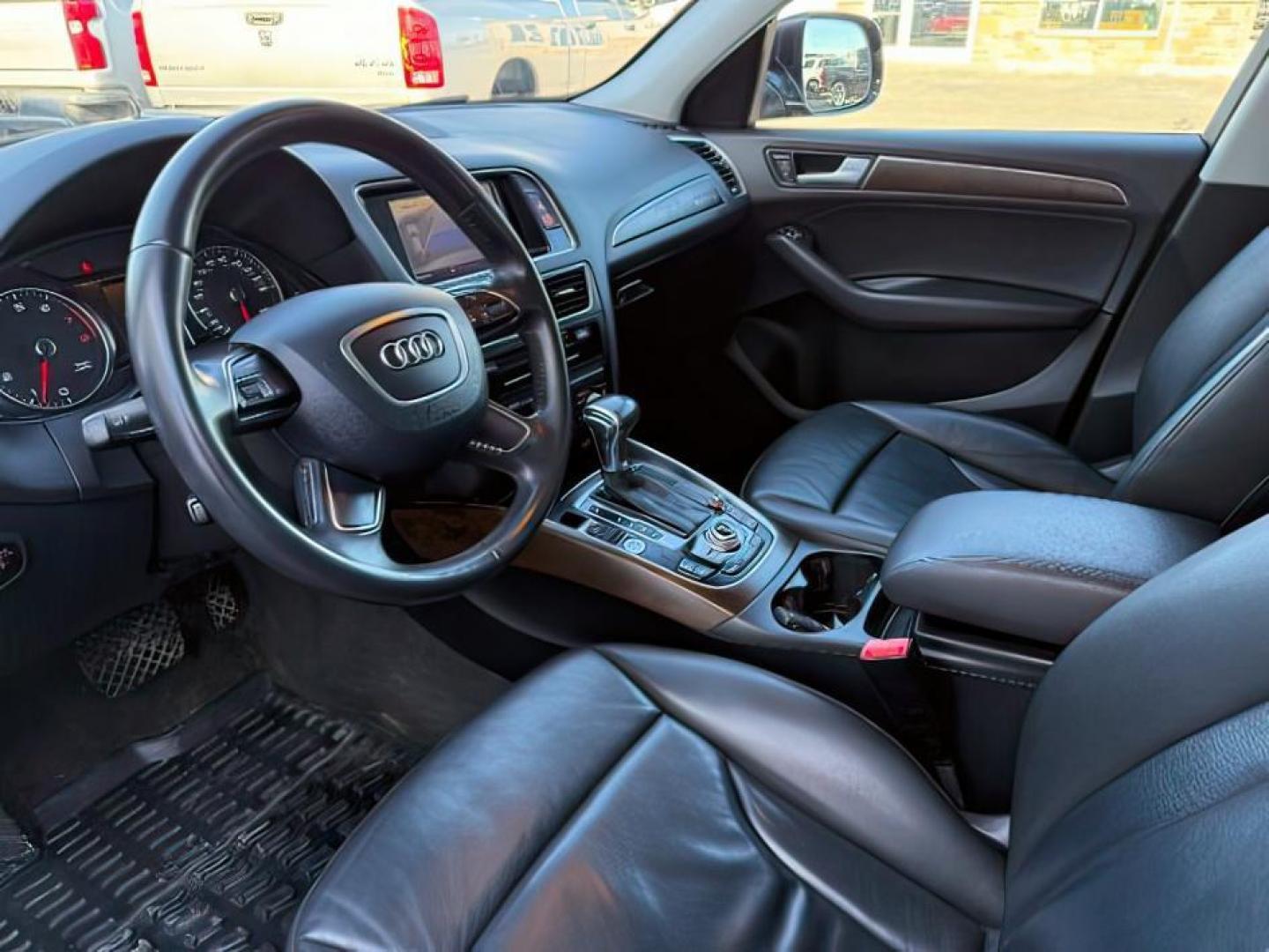 2014 GRAY /Black Audi Q5 (WA1LFAFP9EA) with an 2L I-4 gasoline direct injection engine, Automatic transmission, located at 1175 N Woodruff Ave, Idaho Falls, ID, 83401, 43.506901, -111.999657 - At Timberline Auto, finding a great deal on your next vehicle is always easy! Our experienced sales staff's goal is to help find you the right vehicle at the right price! Our knowledgeable finance department has options for almost any credit score. We offer extended service contract options to prote - Photo#15