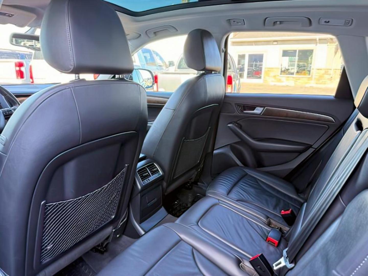 2014 GRAY /Black Audi Q5 (WA1LFAFP9EA) with an 2L I-4 gasoline direct injection engine, Automatic transmission, located at 1175 N Woodruff Ave, Idaho Falls, ID, 83401, 43.506901, -111.999657 - At Timberline Auto, finding a great deal on your next vehicle is always easy! Our experienced sales staff's goal is to help find you the right vehicle at the right price! Our knowledgeable finance department has options for almost any credit score. We offer extended service contract options to prote - Photo#25