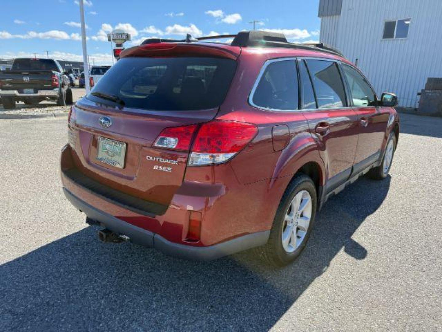2014 MAROON /CLOTH Subaru Outback (4S4BRBCC5E3) with an 25L I4 engine, Automatic transmission, located at 1175 N Woodruff Ave, Idaho Falls, ID, 83401, 43.506901, -111.999657 - At Timberline Auto, finding a great deal on your next vehicle is always easy! Our experienced sales staff's goal is to help find you the right vehicle at the right price! Our knowledgeable finance department has options for almost any credit score. We offer extended service contract options to prote - Photo#29