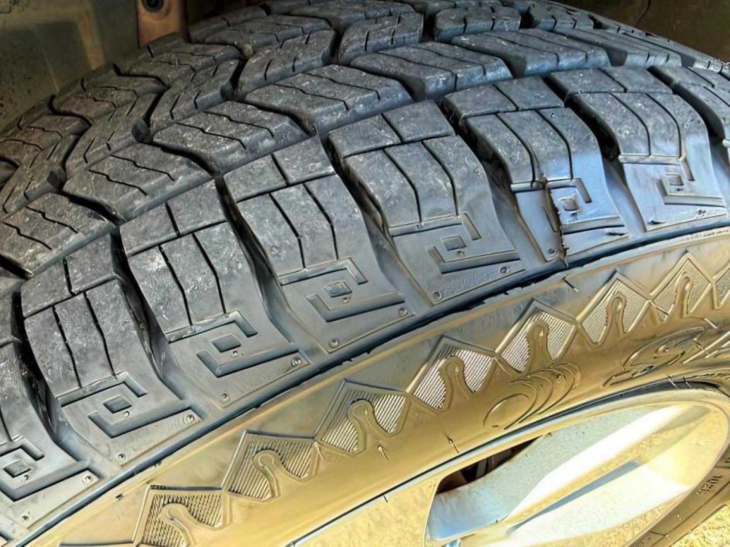 2014 MAROON /CLOTH Subaru Outback (4S4BRBCC5E3) with an 25L I4 engine, Automatic transmission, located at 1175 N Woodruff Ave, Idaho Falls, ID, 83401, 43.506901, -111.999657 - At Timberline Auto, finding a great deal on your next vehicle is always easy! Our experienced sales staff's goal is to help find you the right vehicle at the right price! Our knowledgeable finance department has options for almost any credit score. We offer extended service contract options to prote - Photo#10