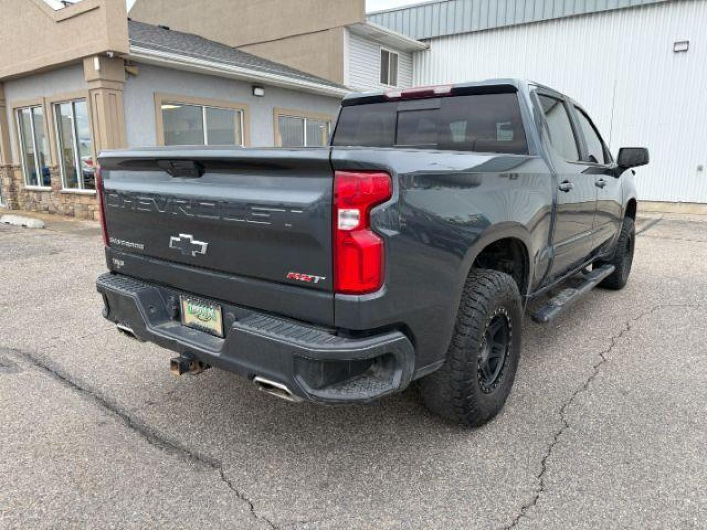 2019 Northsky Blue Metallic /Jet Black Chevrolet Silverado 1500 (1GCUYEED8KZ) with an EcoTec3 53L V-8 gasoline direct injection engine, Automatic transmission, located at 1175 N Woodruff Ave, Idaho Falls, ID, 83401, 43.506901, -111.999657 - At Timberline Auto, finding a great deal on your next vehicle is always easy! Our experienced sales staff's goal is to help find you the right vehicle at the right price! Our knowledgeable finance department has options for almost any credit score. We offer extended service contract options to prote - Photo#32