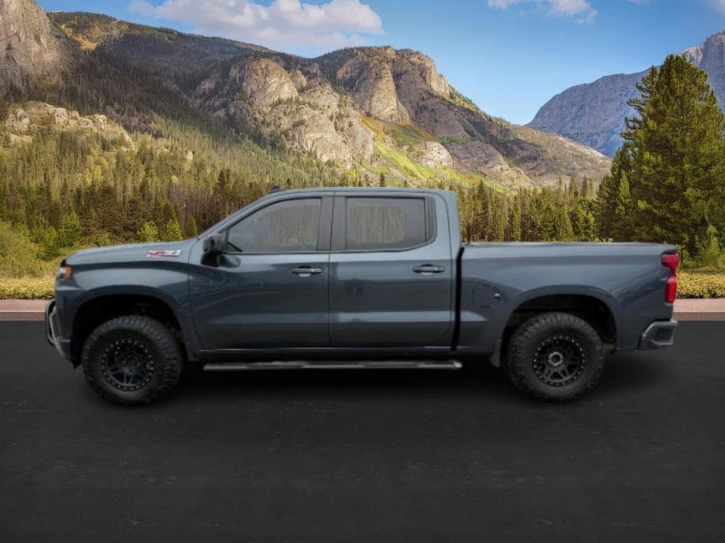 2019 Northsky Blue Metallic /Jet Black Chevrolet Silverado 1500 (1GCUYEED8KZ) with an EcoTec3 53L V-8 gasoline direct injection engine, Automatic transmission, located at 1175 N Woodruff Ave, Idaho Falls, ID, 83401, 43.506901, -111.999657 - At Timberline Auto, finding a great deal on your next vehicle is always easy! Our experienced sales staff's goal is to help find you the right vehicle at the right price! Our knowledgeable finance department has options for almost any credit score. We offer extended service contract options to prote - Photo#1