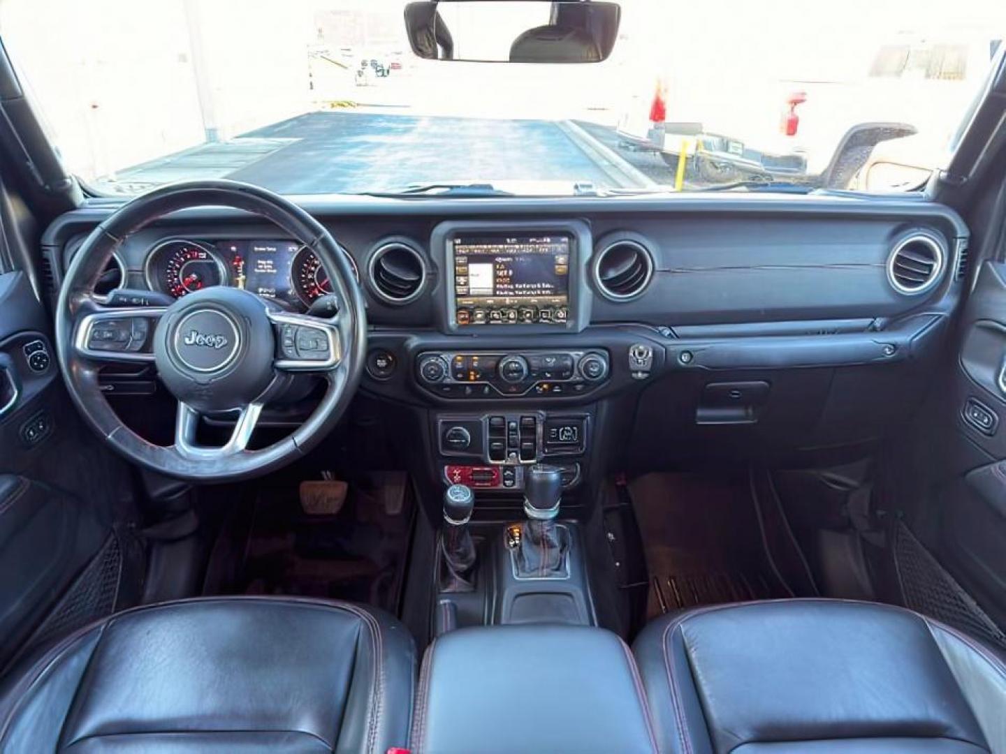 2020 GRAY /Black Jeep Gladiator (1C6JJTBG3LL) with an 36L V-6 DOHC engine, Automatic transmission, located at 1175 N Woodruff Ave, Idaho Falls, ID, 83401, 43.506901, -111.999657 - At Timberline Auto, finding a great deal on your next vehicle is always easy! Our experienced sales staff's goal is to help find you the right vehicle at the right price! Our knowledgeable finance department has options for almost any credit score. We offer extended service contract options to prote - Photo#24