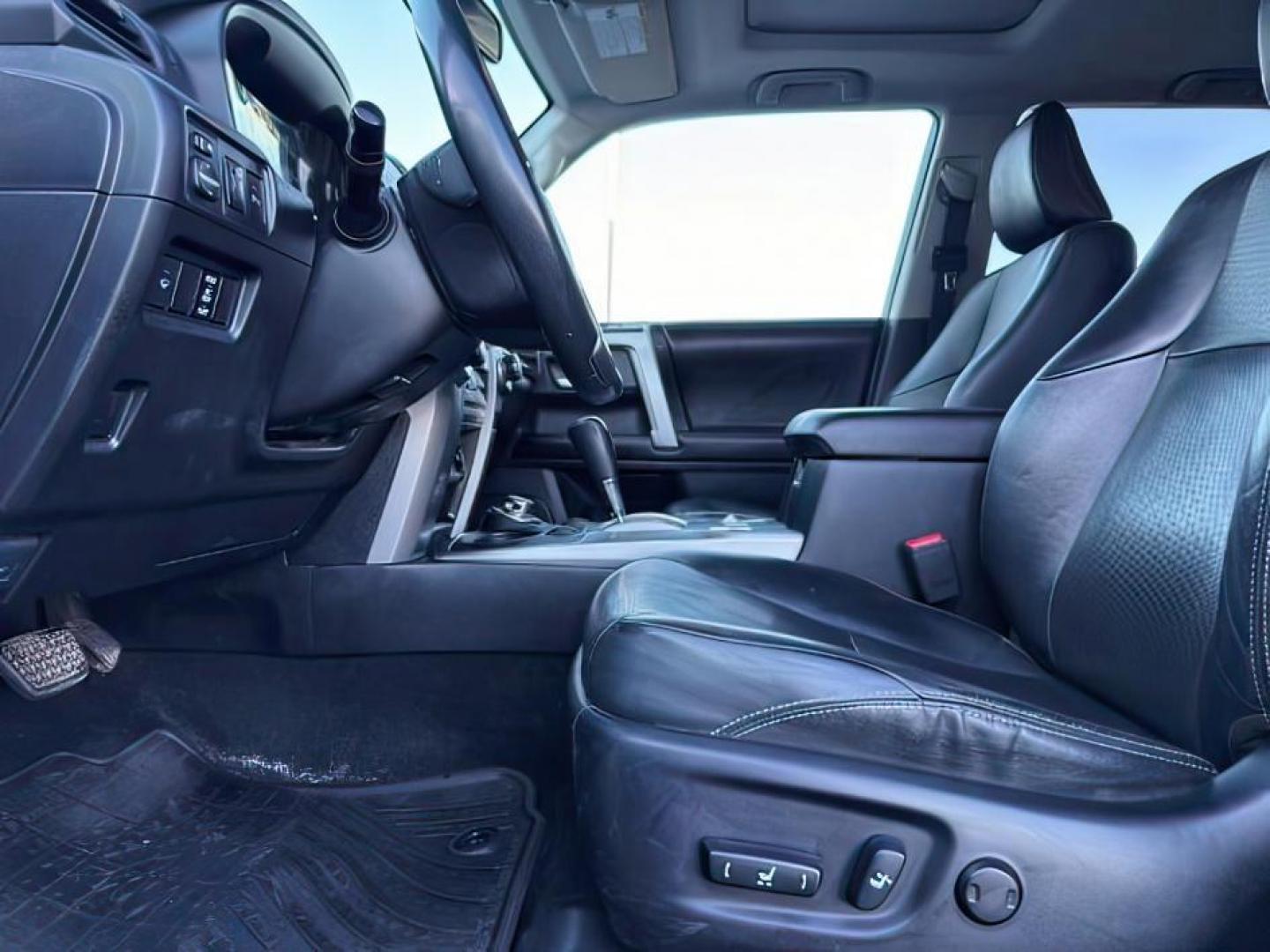 2016 WHITE /Black Toyota 4Runner (JTEBU5JR2G5) with an 4L V-6 DOHC engine, Automatic transmission, located at 1175 N Woodruff Ave, Idaho Falls, ID, 83401, 43.506901, -111.999657 - At Timberline Auto, finding a great deal on your next vehicle is always easy! Our experienced sales staff's goal is to help find you the right vehicle at the right price! Our knowledgeable finance department has options for almost any credit score. We offer extended service contract options to prote - Photo#14