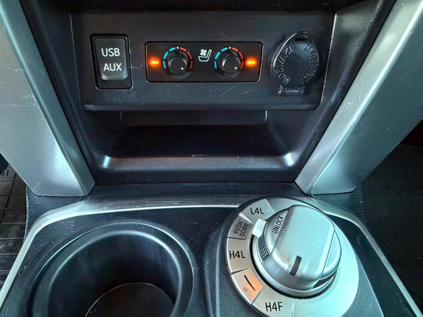 2016 WHITE /Black Toyota 4Runner (JTEBU5JR2G5) with an 4L V-6 DOHC engine, Automatic transmission, located at 1175 N Woodruff Ave, Idaho Falls, ID, 83401, 43.506901, -111.999657 - At Timberline Auto, finding a great deal on your next vehicle is always easy! Our experienced sales staff's goal is to help find you the right vehicle at the right price! Our knowledgeable finance department has options for almost any credit score. We offer extended service contract options to prote - Photo#19