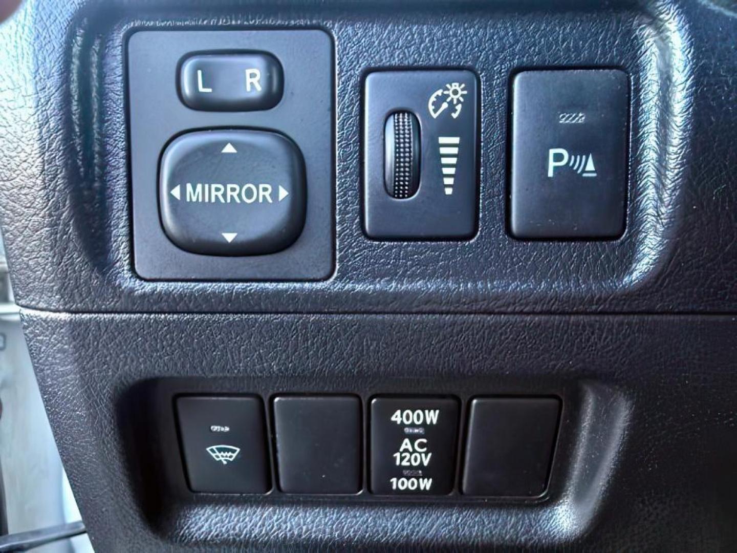 2016 WHITE /Black Toyota 4Runner (JTEBU5JR2G5) with an 4L V-6 DOHC engine, Automatic transmission, located at 1175 N Woodruff Ave, Idaho Falls, ID, 83401, 43.506901, -111.999657 - At Timberline Auto, finding a great deal on your next vehicle is always easy! Our experienced sales staff's goal is to help find you the right vehicle at the right price! Our knowledgeable finance department has options for almost any credit score. We offer extended service contract options to prote - Photo#21