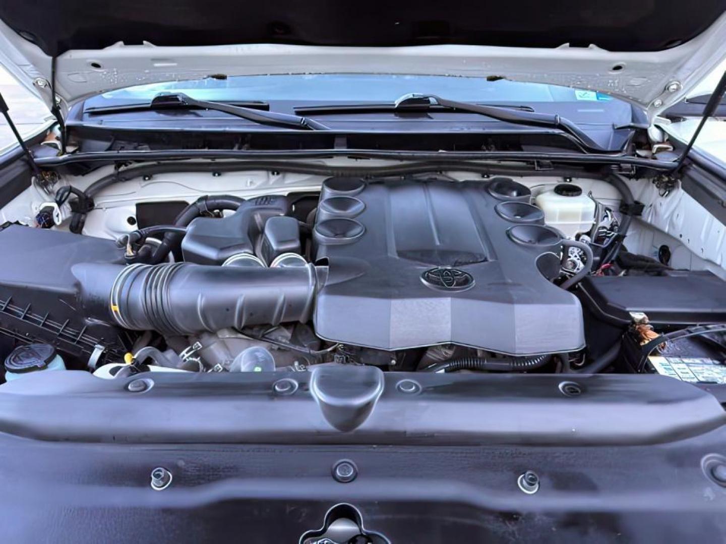 2016 WHITE /Black Toyota 4Runner (JTEBU5JR2G5) with an 4L V-6 DOHC engine, Automatic transmission, located at 1175 N Woodruff Ave, Idaho Falls, ID, 83401, 43.506901, -111.999657 - At Timberline Auto, finding a great deal on your next vehicle is always easy! Our experienced sales staff's goal is to help find you the right vehicle at the right price! Our knowledgeable finance department has options for almost any credit score. We offer extended service contract options to prote - Photo#26